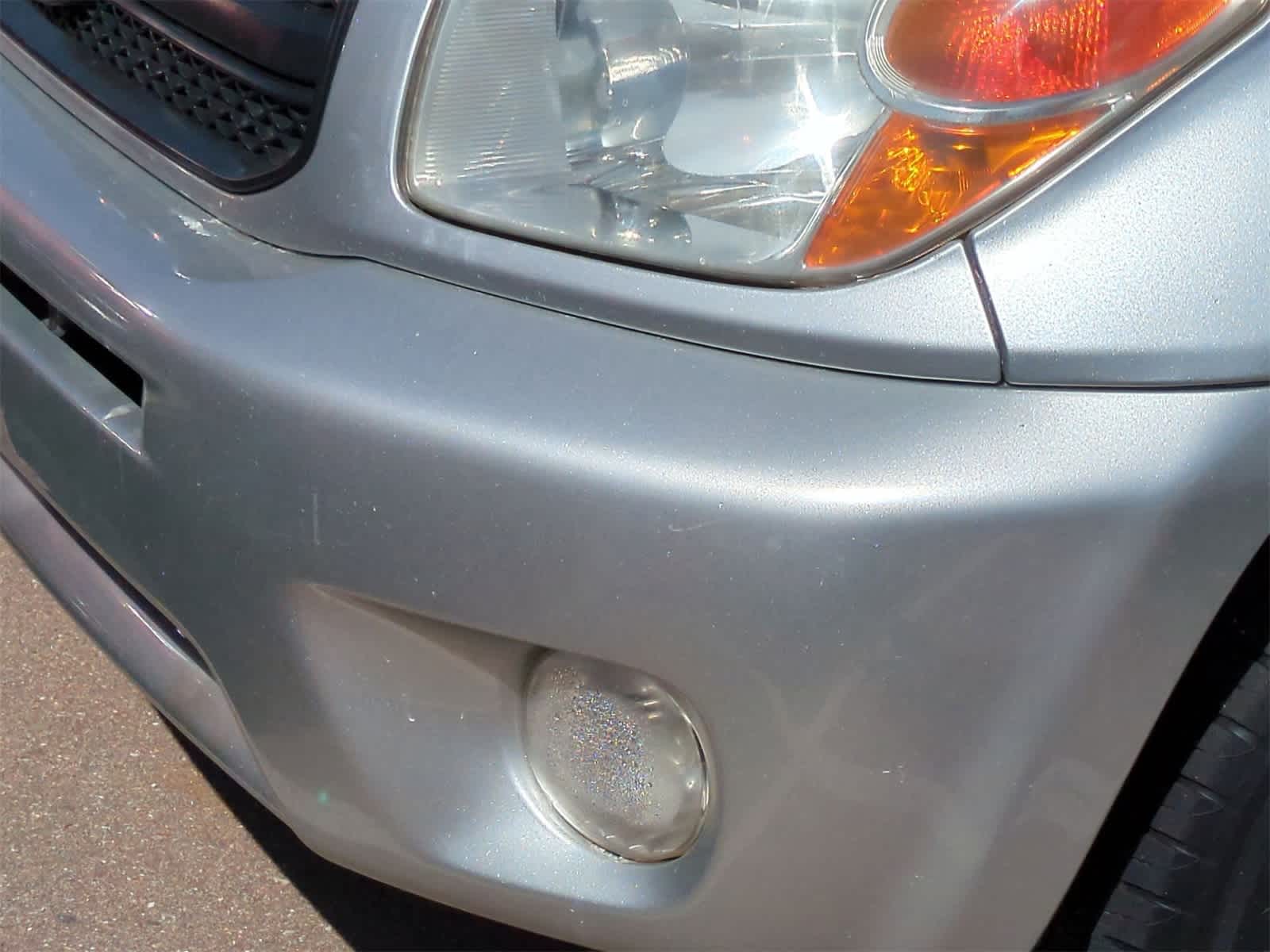 Thumbnail: 2005 Toyota RAV4 - 11