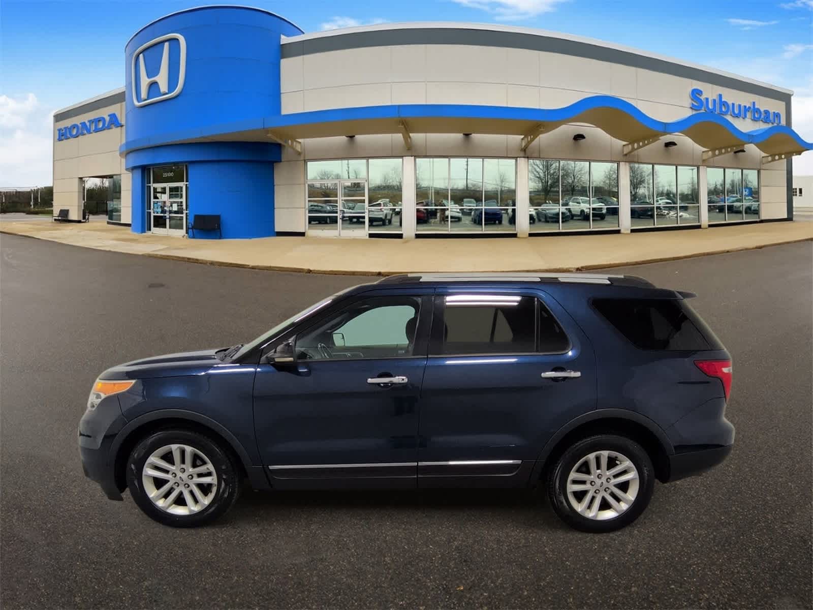 Thumbnail: 2012 Ford Explorer - 5