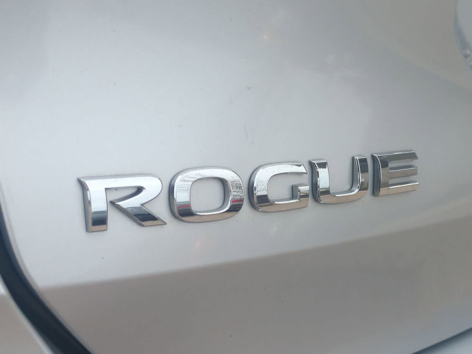 Thumbnail: 2018 Nissan Rogue - 13