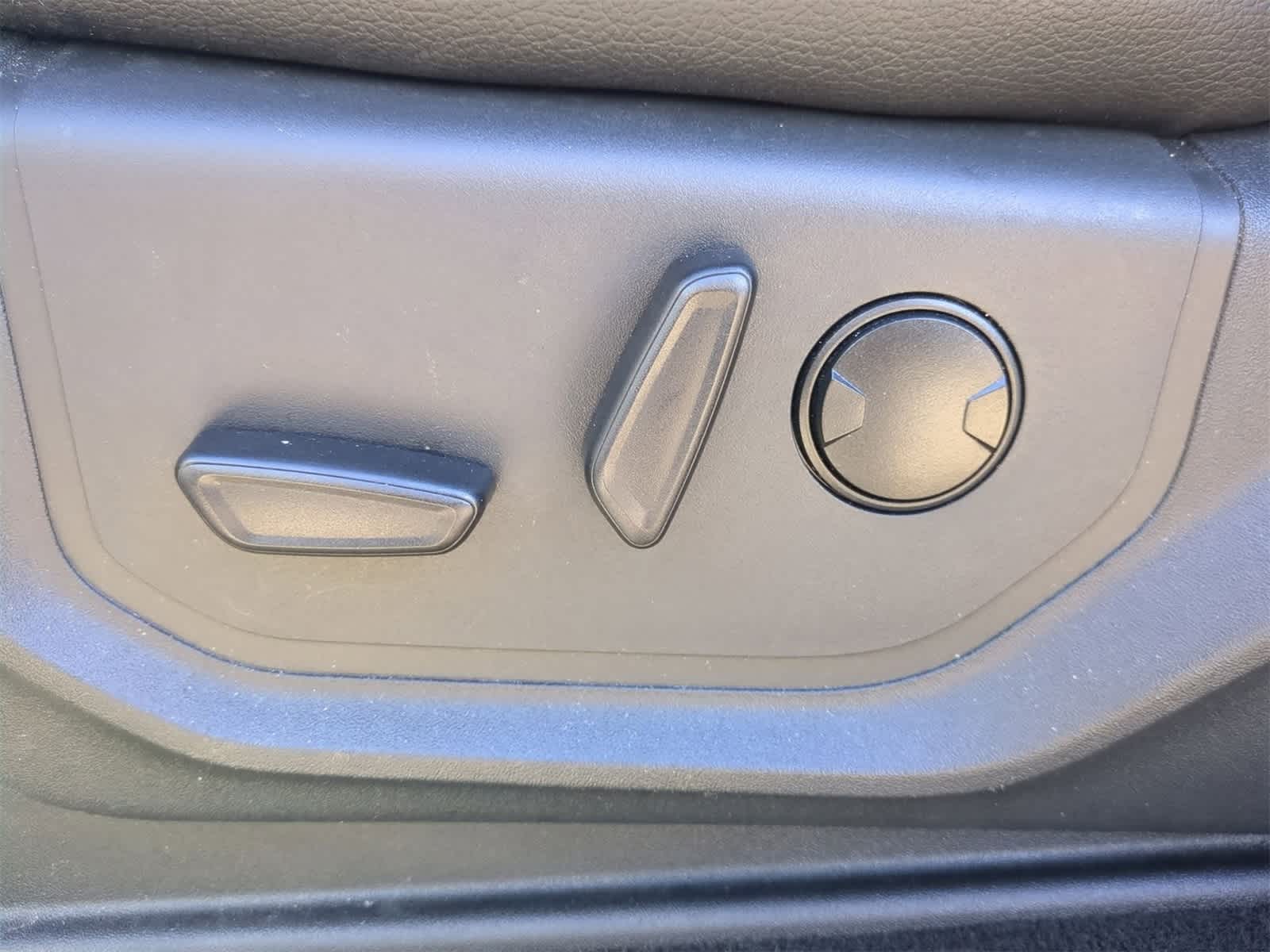 Thumbnail: 2022 Ford Econoline - 18