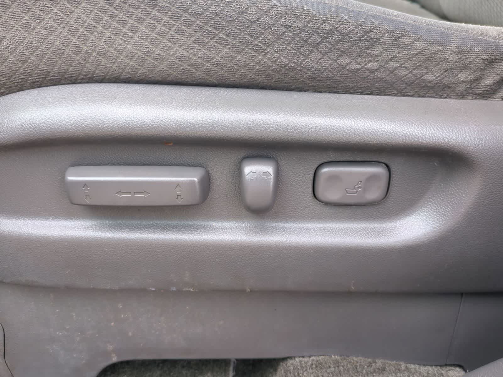 Thumbnail: 2015 Honda Odyssey - 17