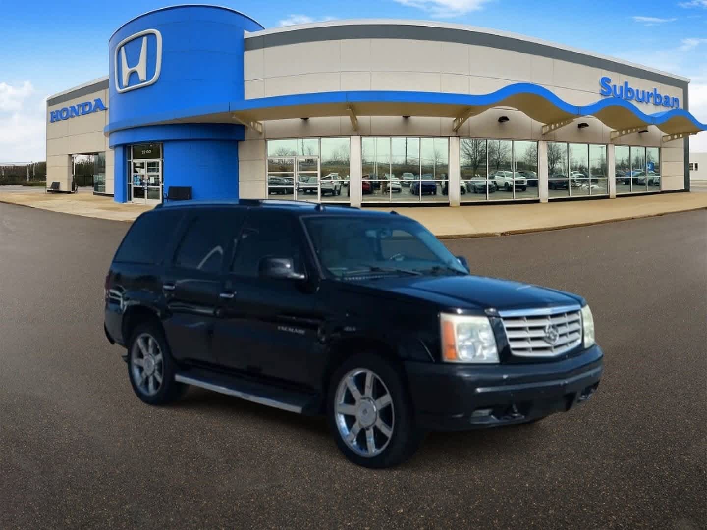 Used 2005 Cadillac Escalade Base with VIN 1GYEK63N45R139037 for sale in Farmington, MI