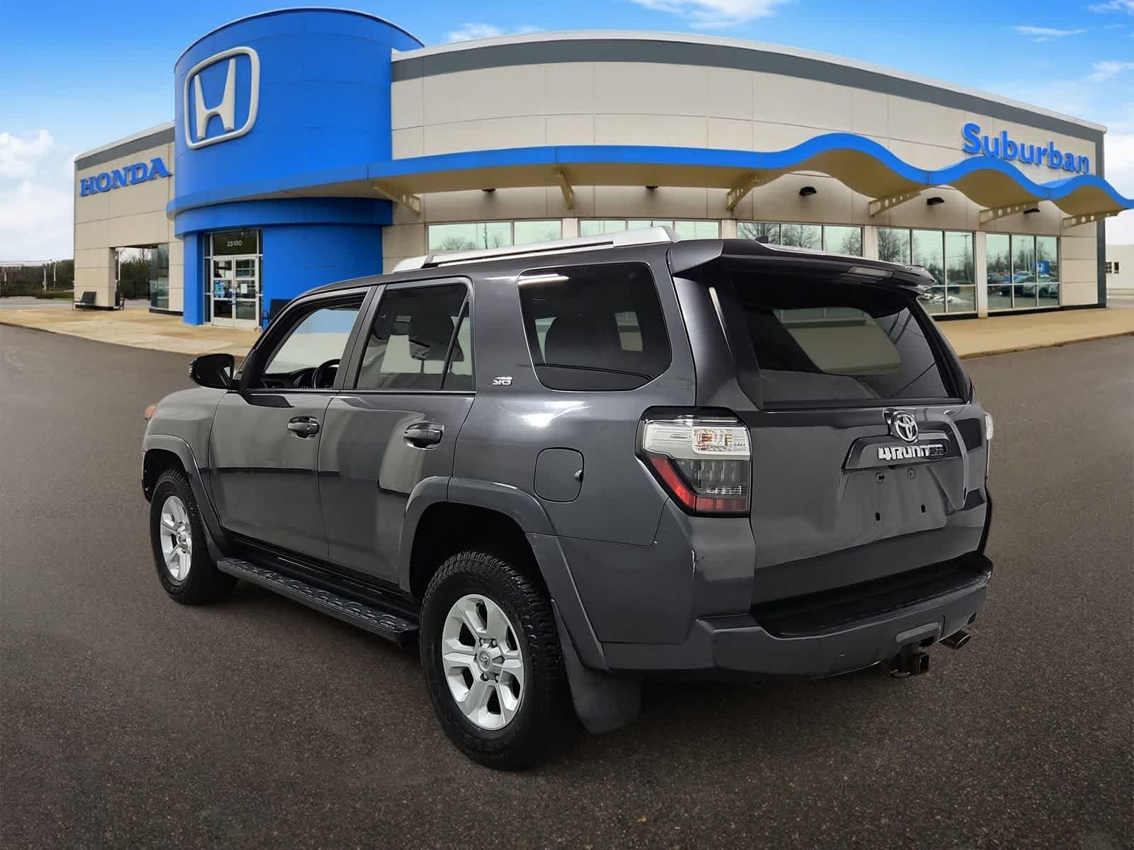 Thumbnail: 2017 Toyota 4Runner - 6