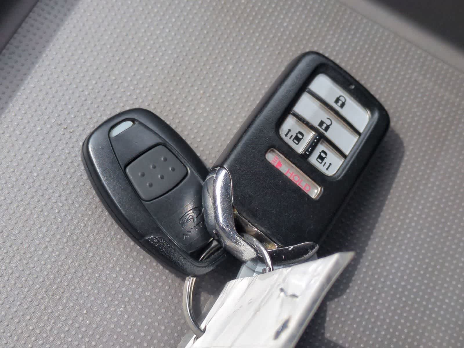 Thumbnail: 2015 Honda Odyssey - 33