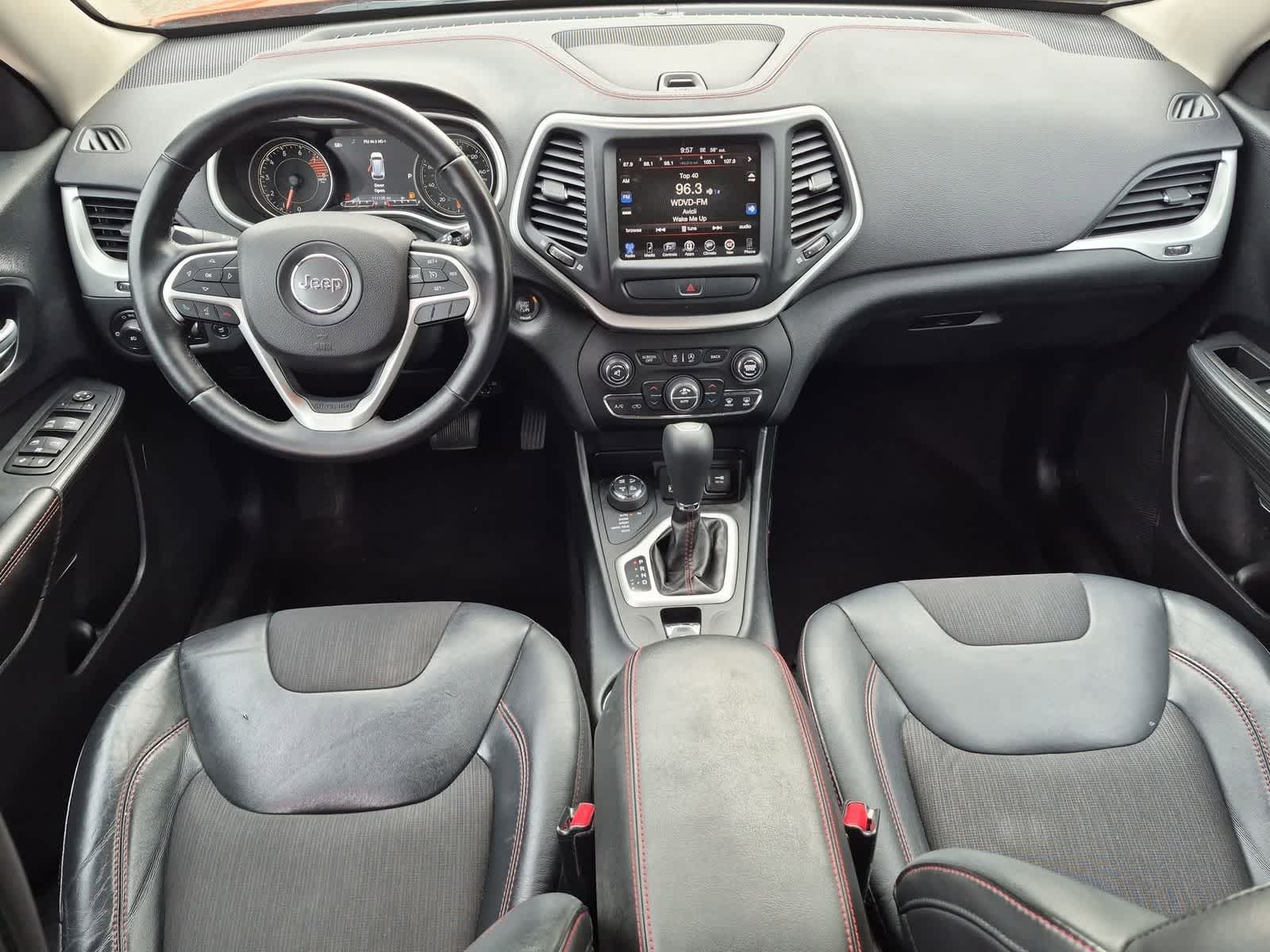 Thumbnail: 2016 Jeep Cherokee - 23