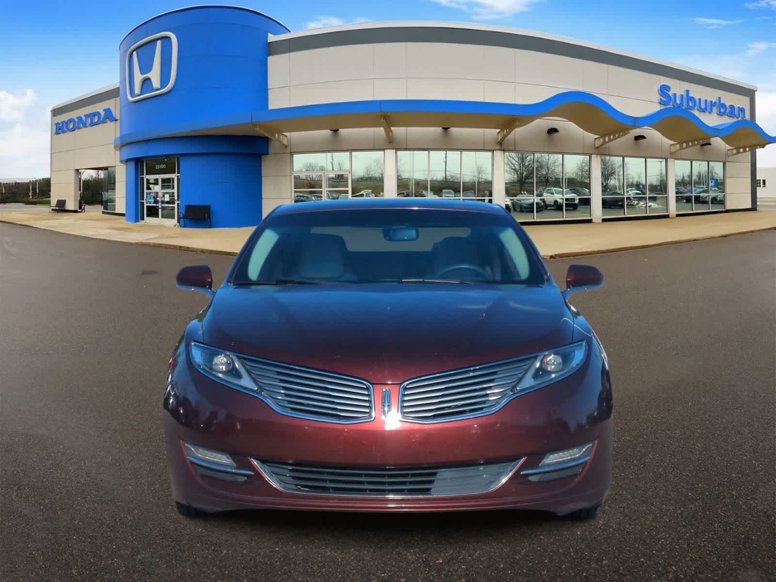 Thumbnail: 2015 Lincoln MKZ - 3