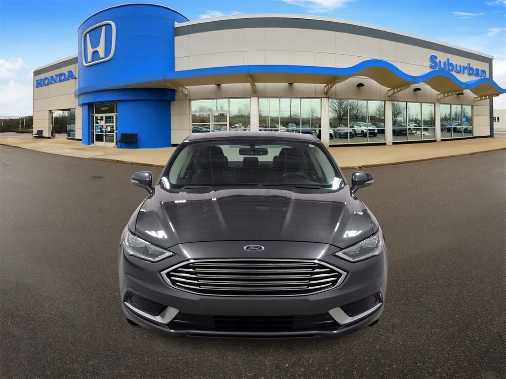 Used 2018 Ford Fusion SE Sedan