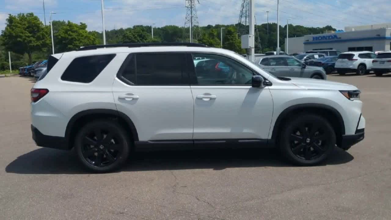 Thumbnail: 2025 Honda Pilot - 9