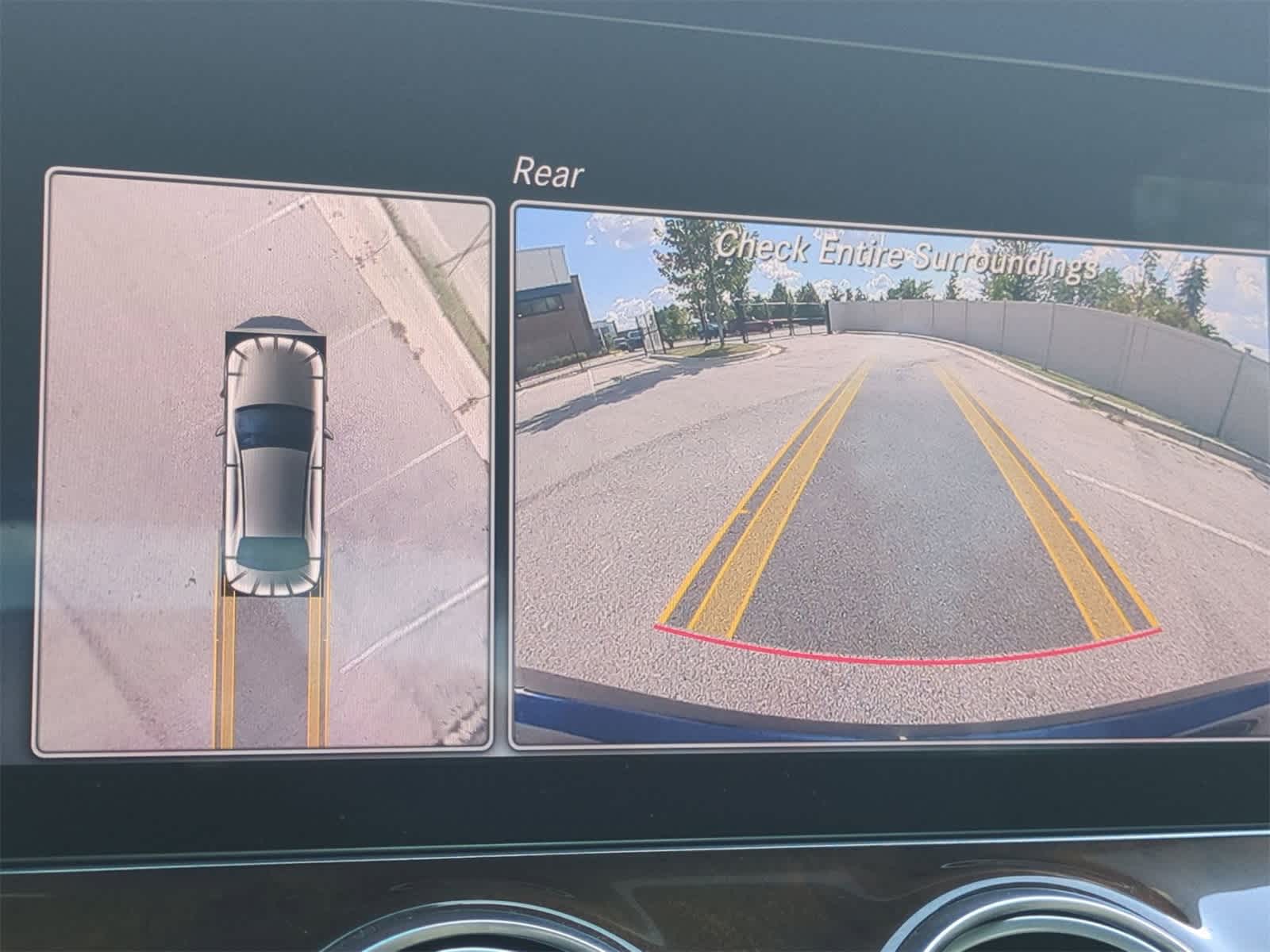 Thumbnail: 2020 Mercedes-Benz E-Class - 31