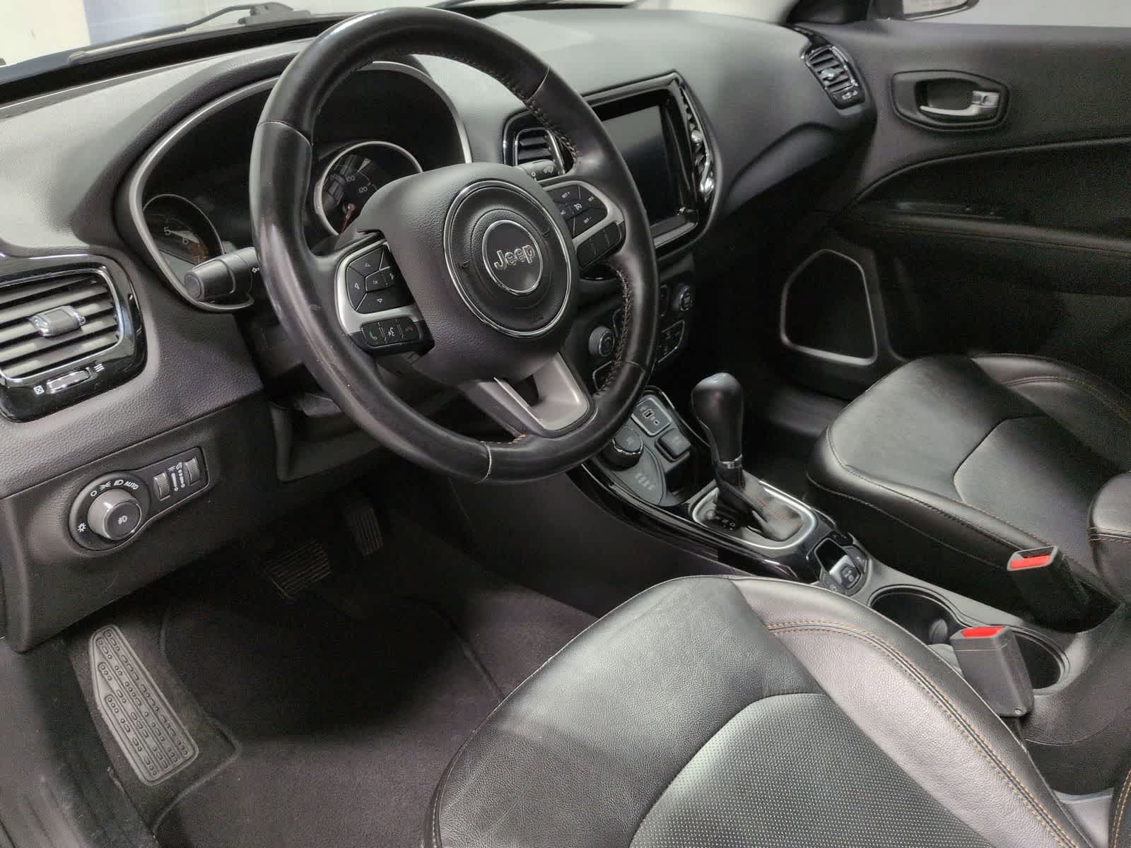 Thumbnail: 2020 Jeep Compass - 10