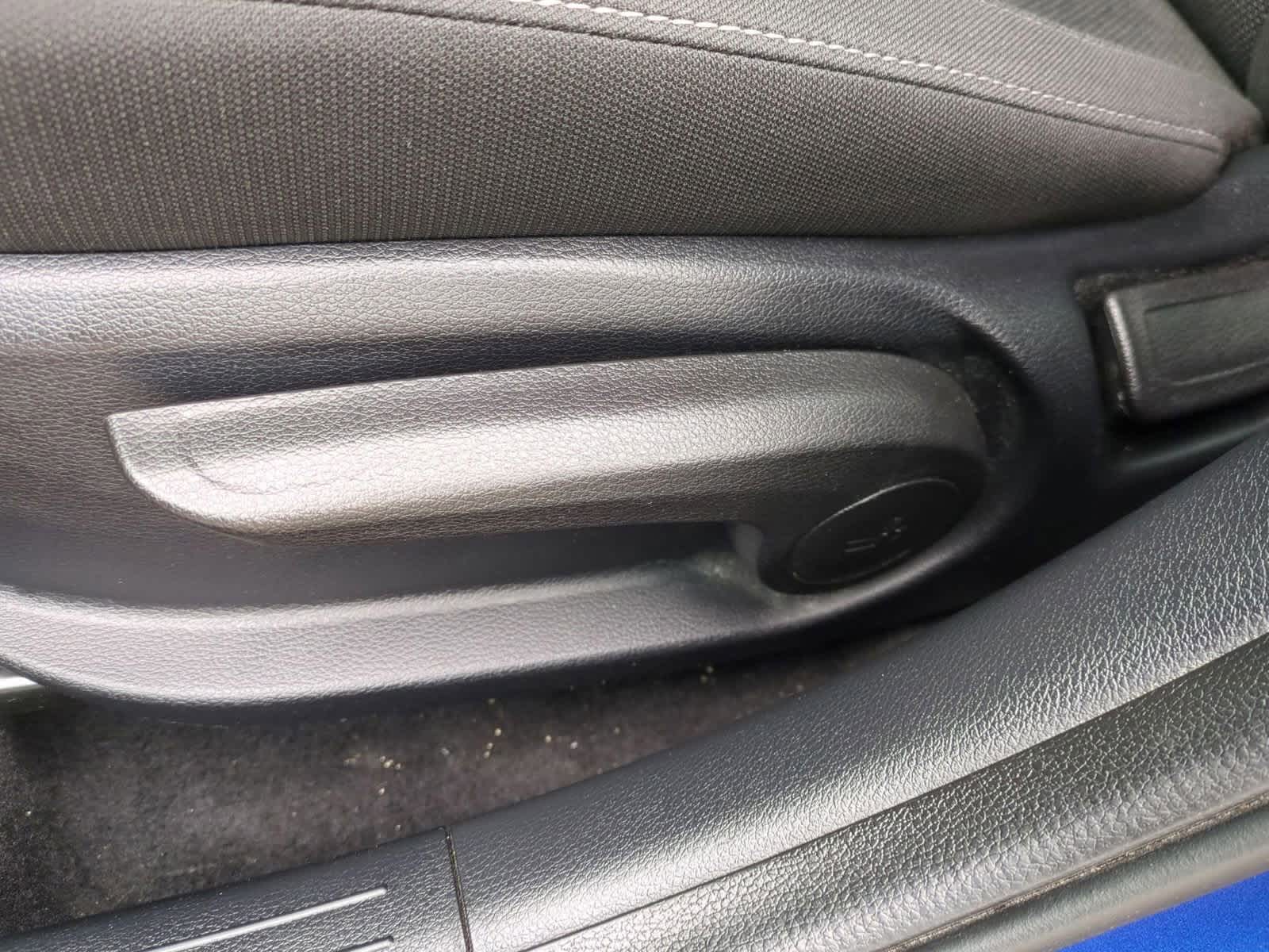 Thumbnail: 2023 Kia Forte - 17