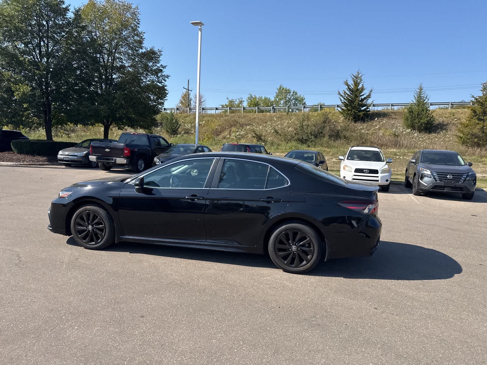 Thumbnail: 2021 Toyota Camry - 31