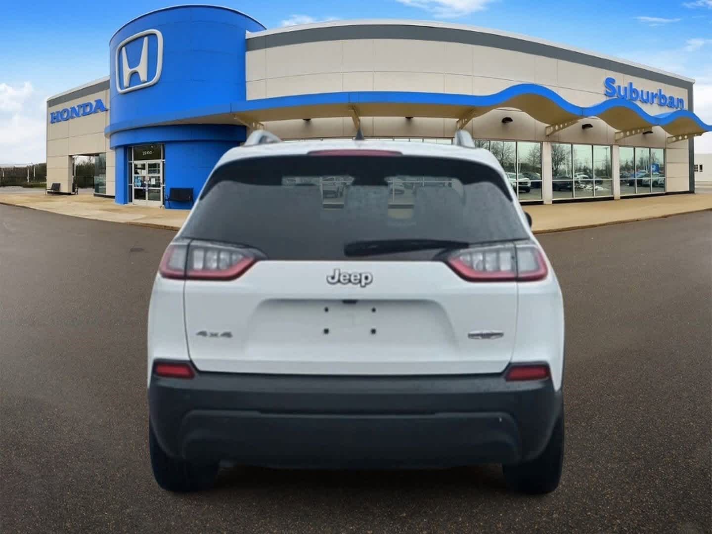 Thumbnail: 2019 Jeep Cherokee - 7