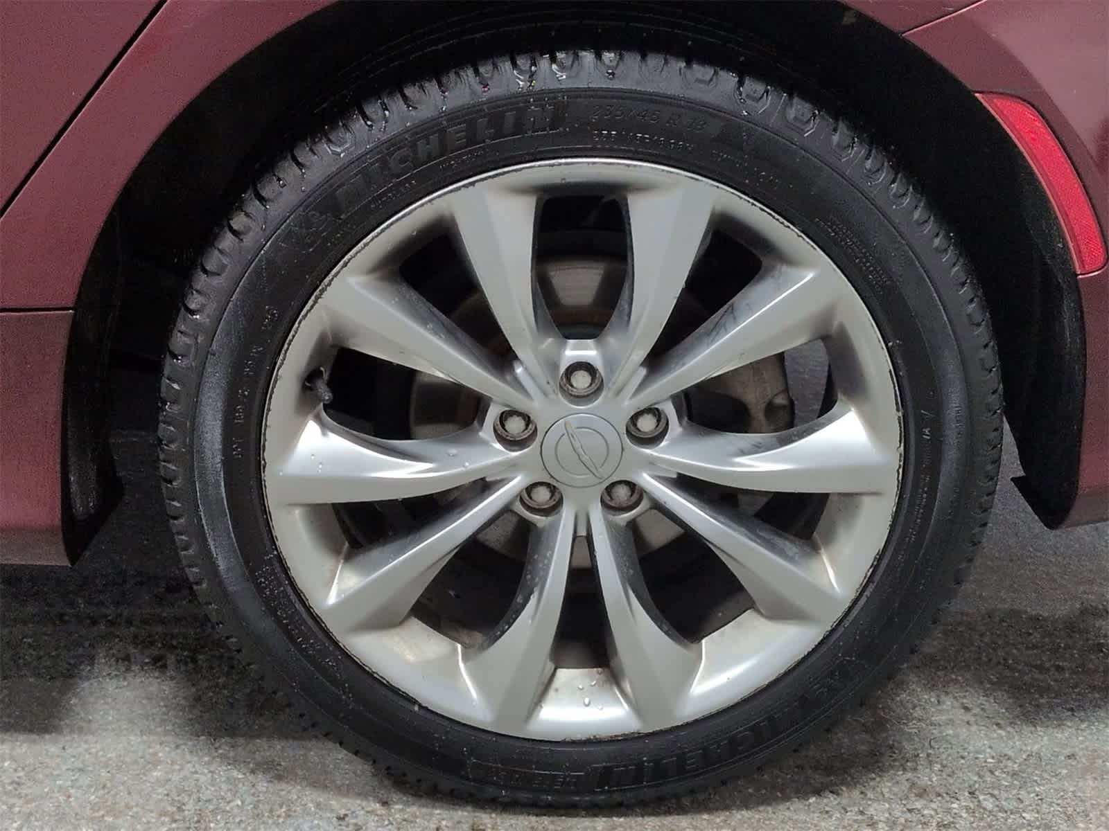 Thumbnail: 2015 Chrysler 200 - 14