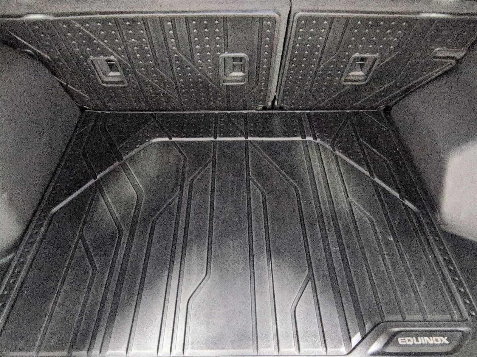 Thumbnail: 2022 Chevrolet Equinox - 33