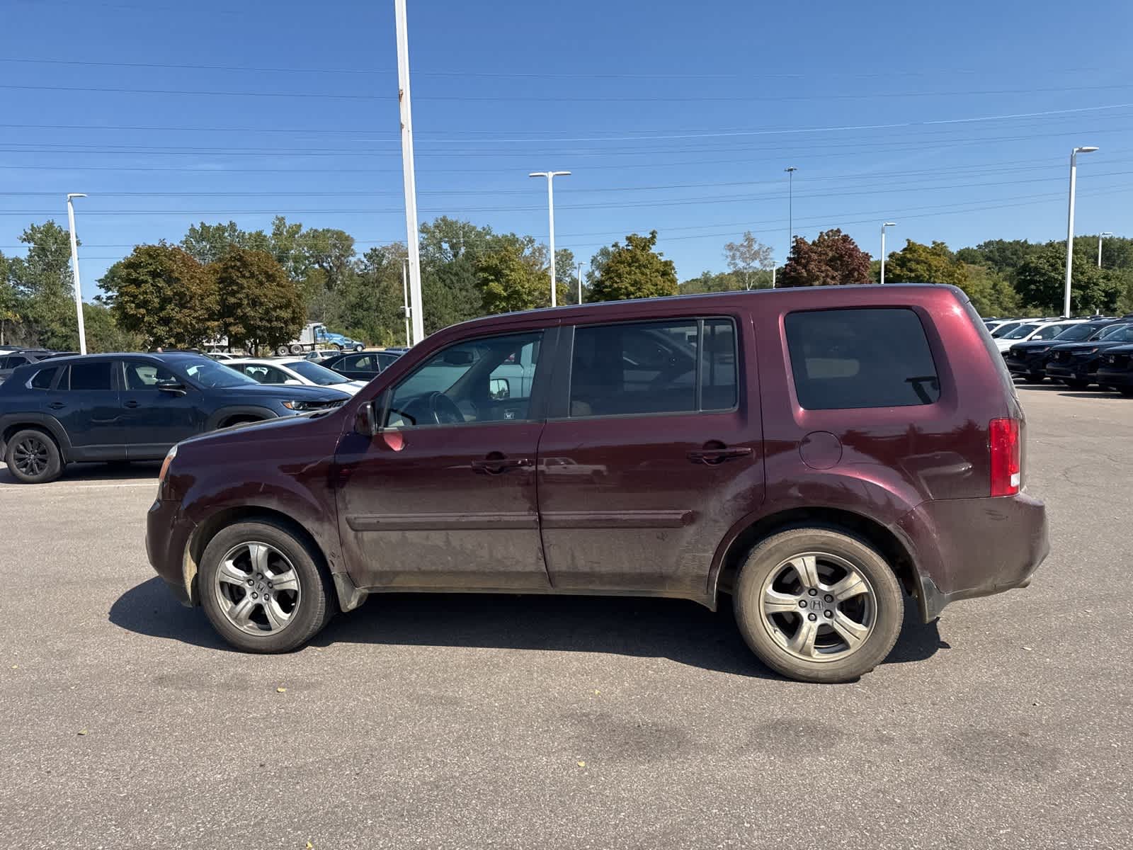 Thumbnail: 2012 Honda Pilot - 17