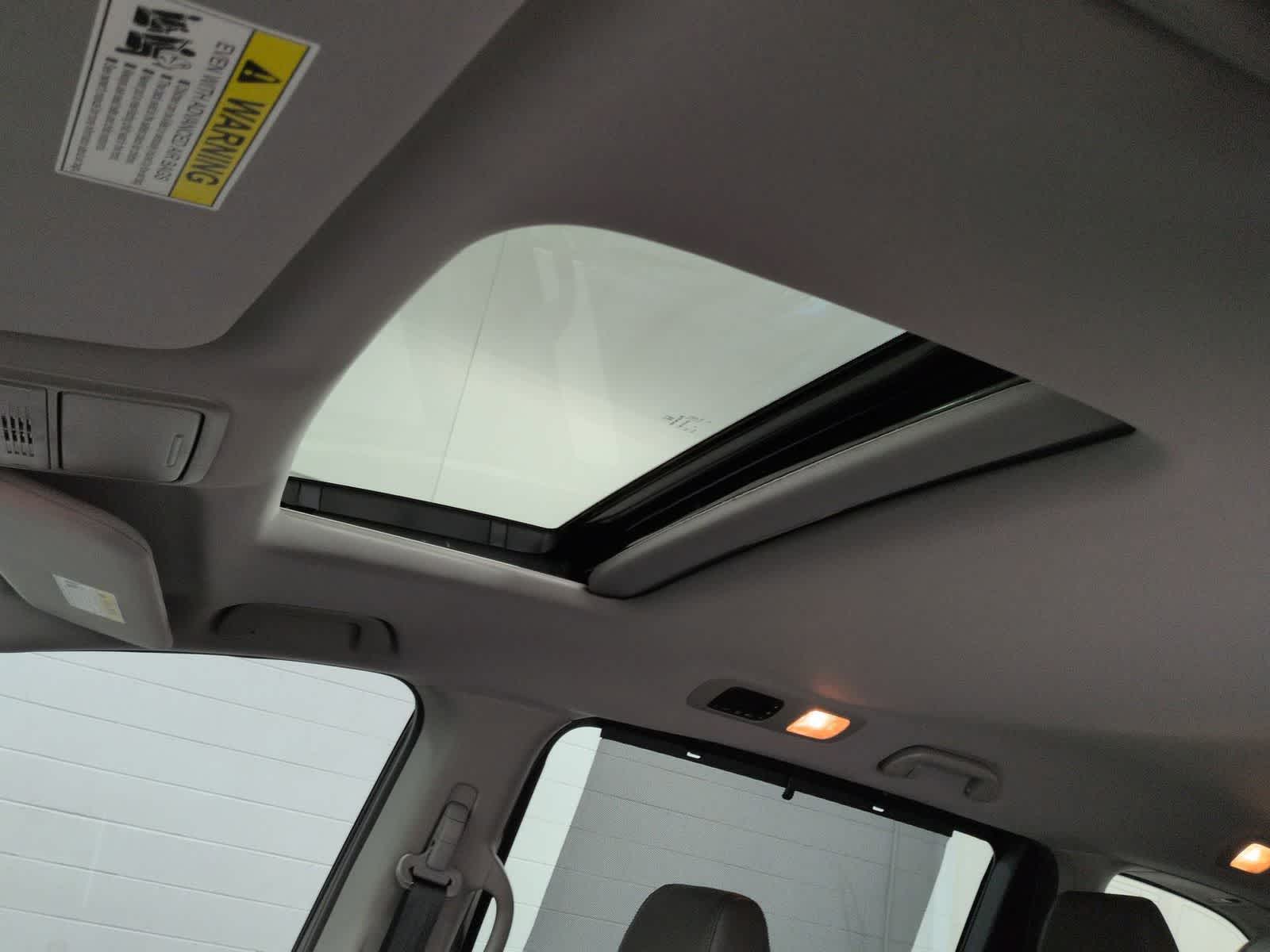 Thumbnail: 2018 Honda Odyssey - 19