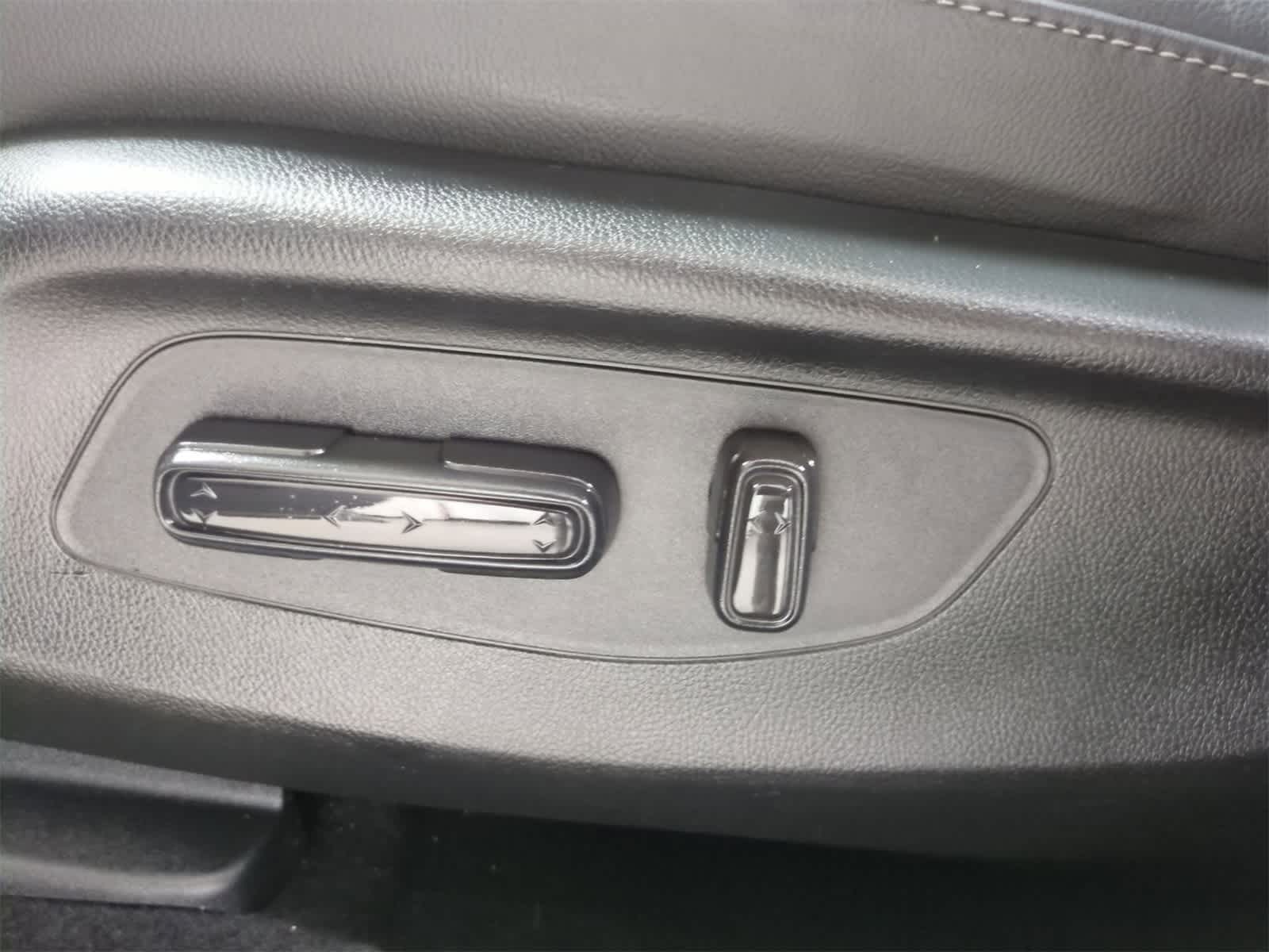 Thumbnail: 2023 Honda HR-V - 17