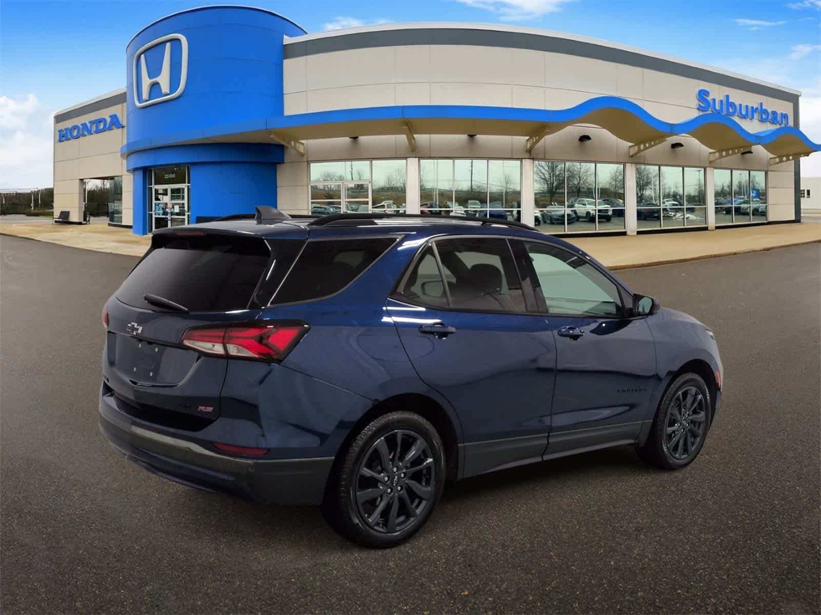 Thumbnail: 2022 Chevrolet Equinox - 8