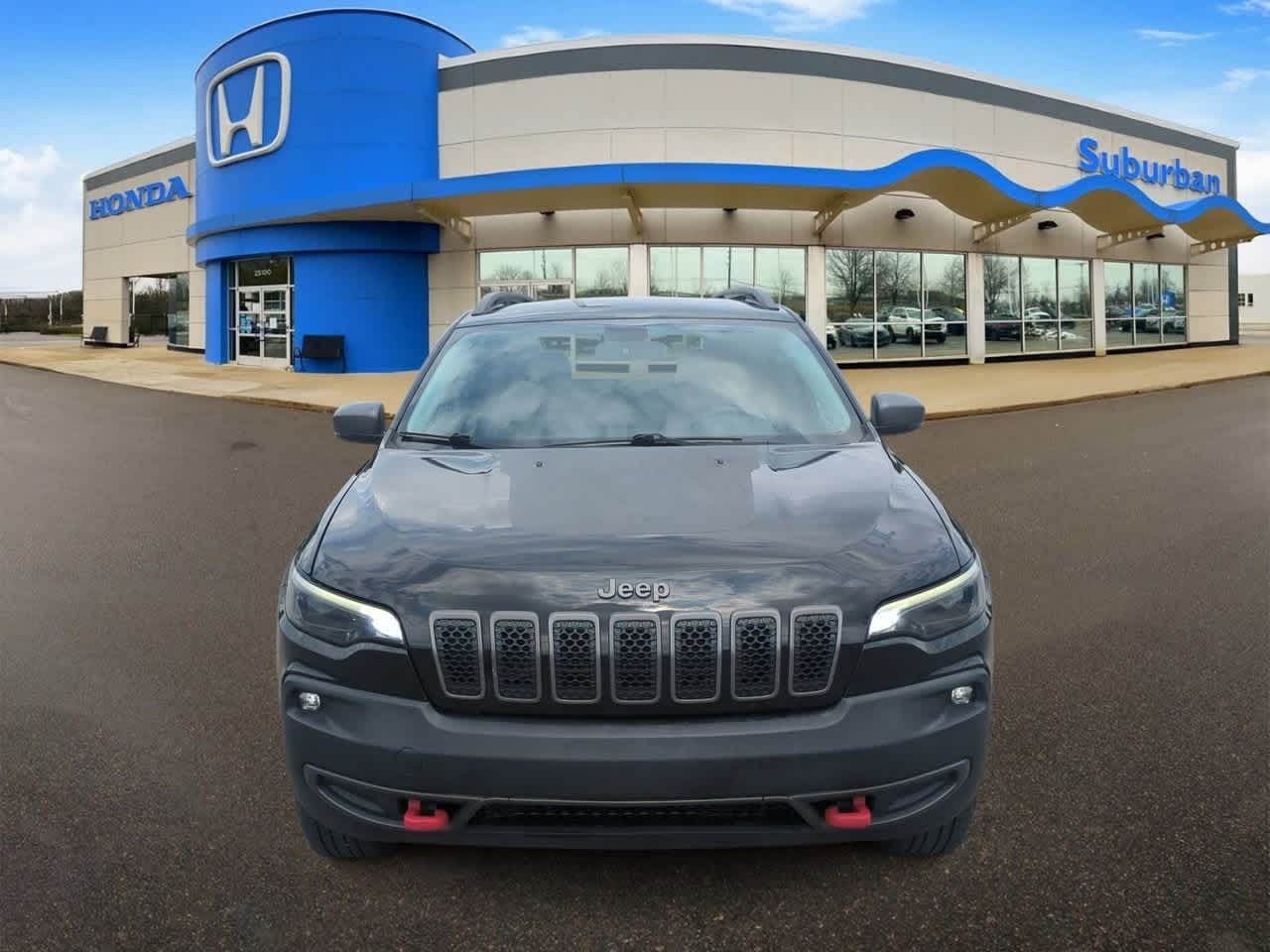 Thumbnail: 2019 Jeep Cherokee - 3