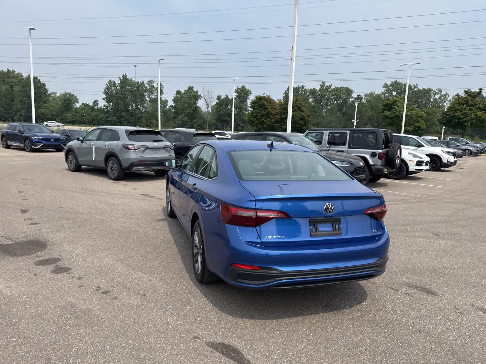 Thumbnail: 2023 Volkswagen Jetta - 19
