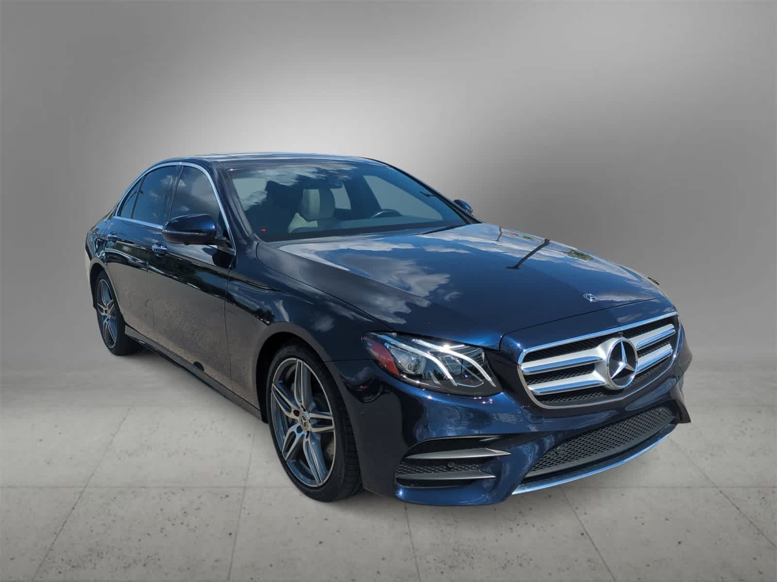 Thumbnail: 2020 Mercedes-Benz E-Class - 2