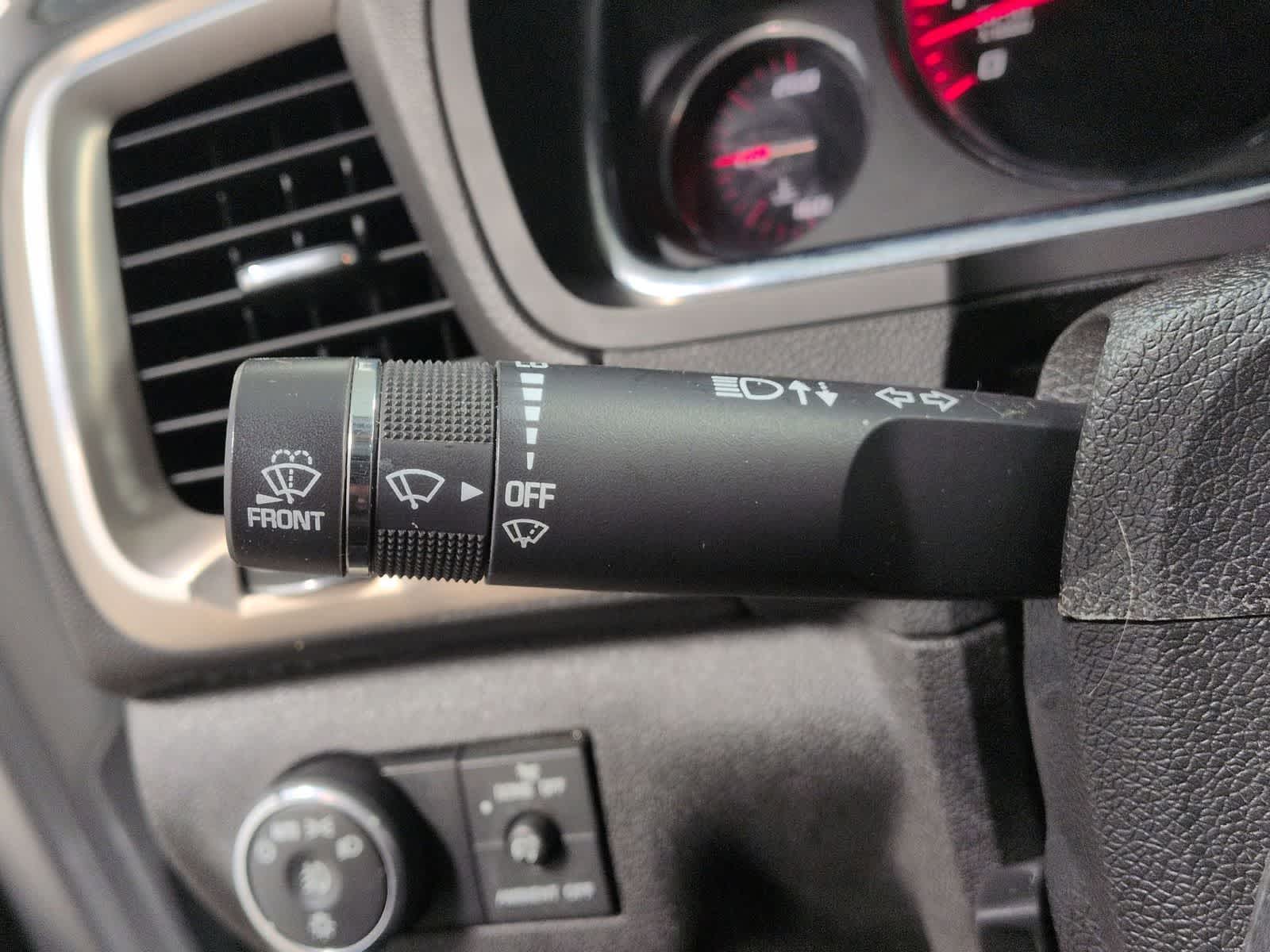 Thumbnail: 2013 GMC Acadia - 29