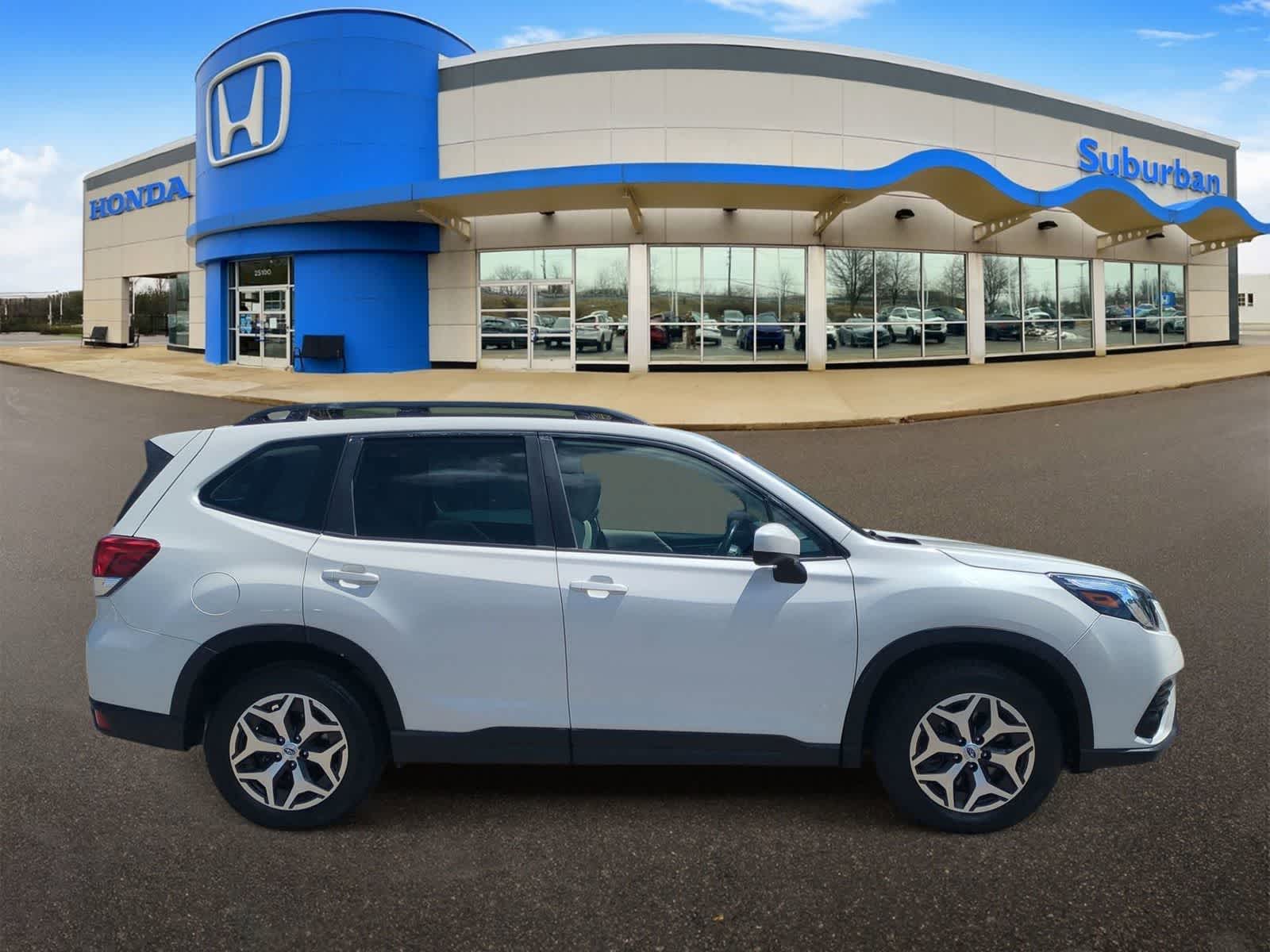 Thumbnail: 2023 Subaru Forester - 9