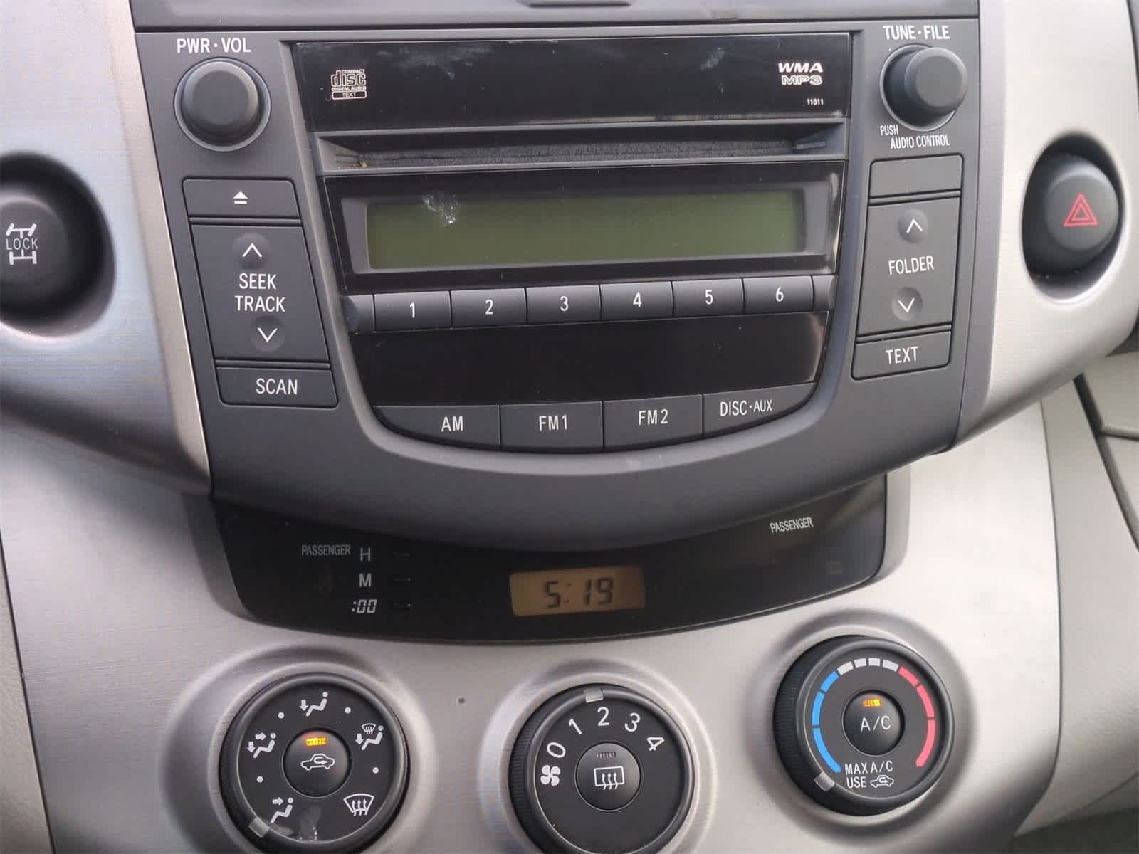 Thumbnail: 2008 Toyota RAV4 - 25