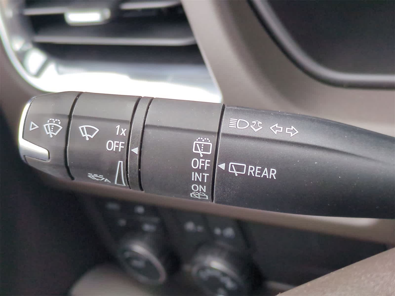 Thumbnail: 2023 Chevrolet Tahoe - 26