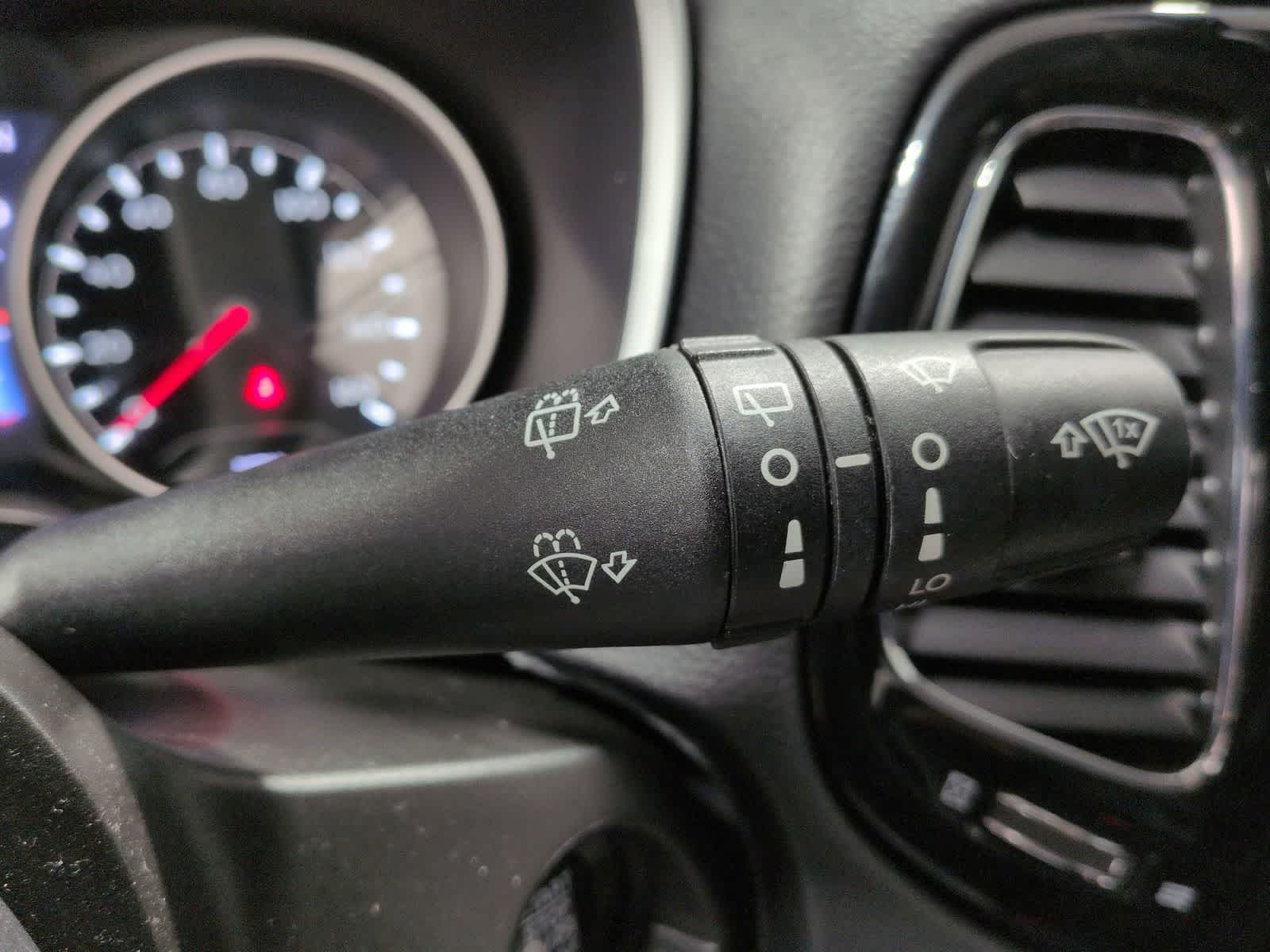 Thumbnail: 2020 Jeep Compass - 26