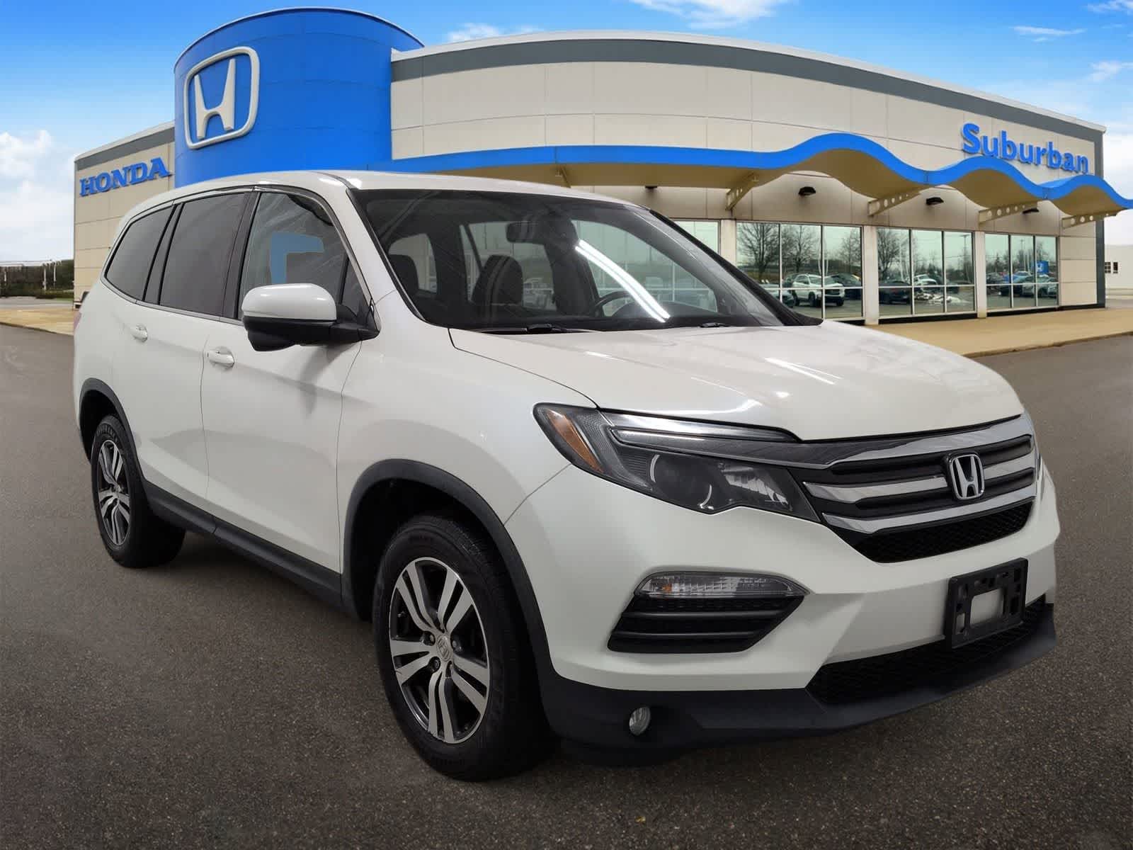 Thumbnail: 2017 Honda Pilot - 2