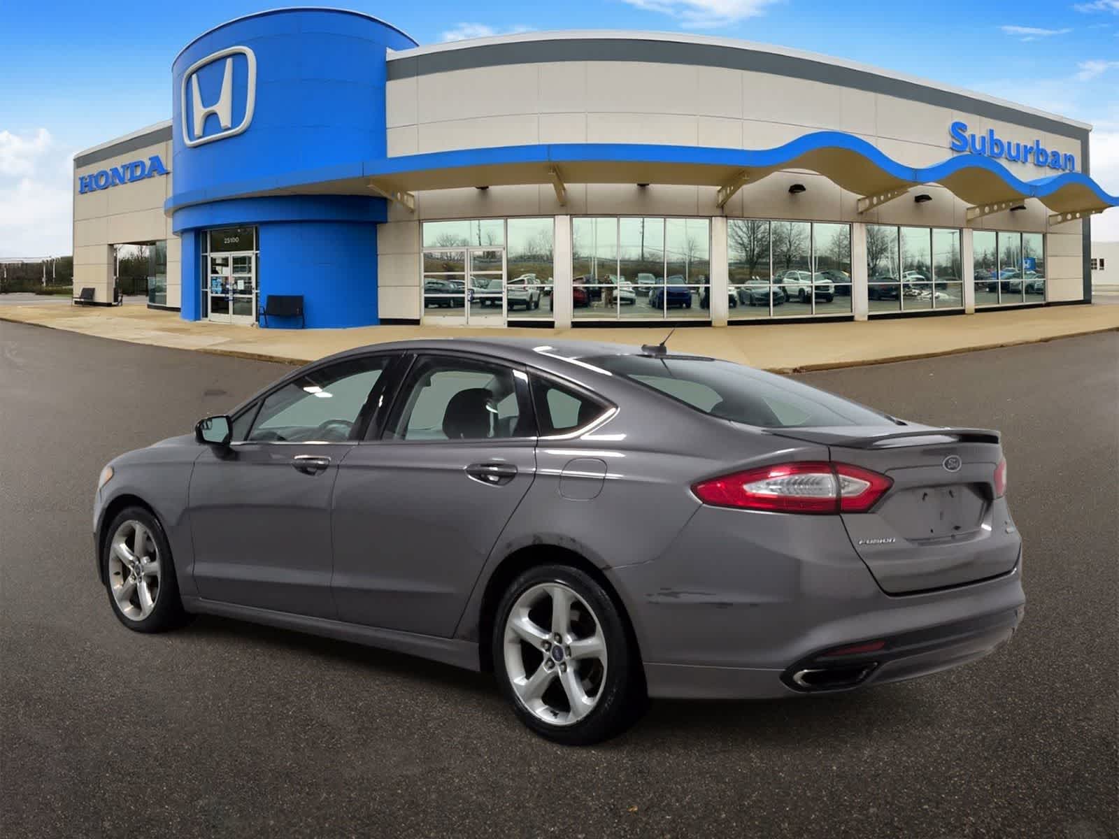 Thumbnail: 2013 Ford Fusion - 6