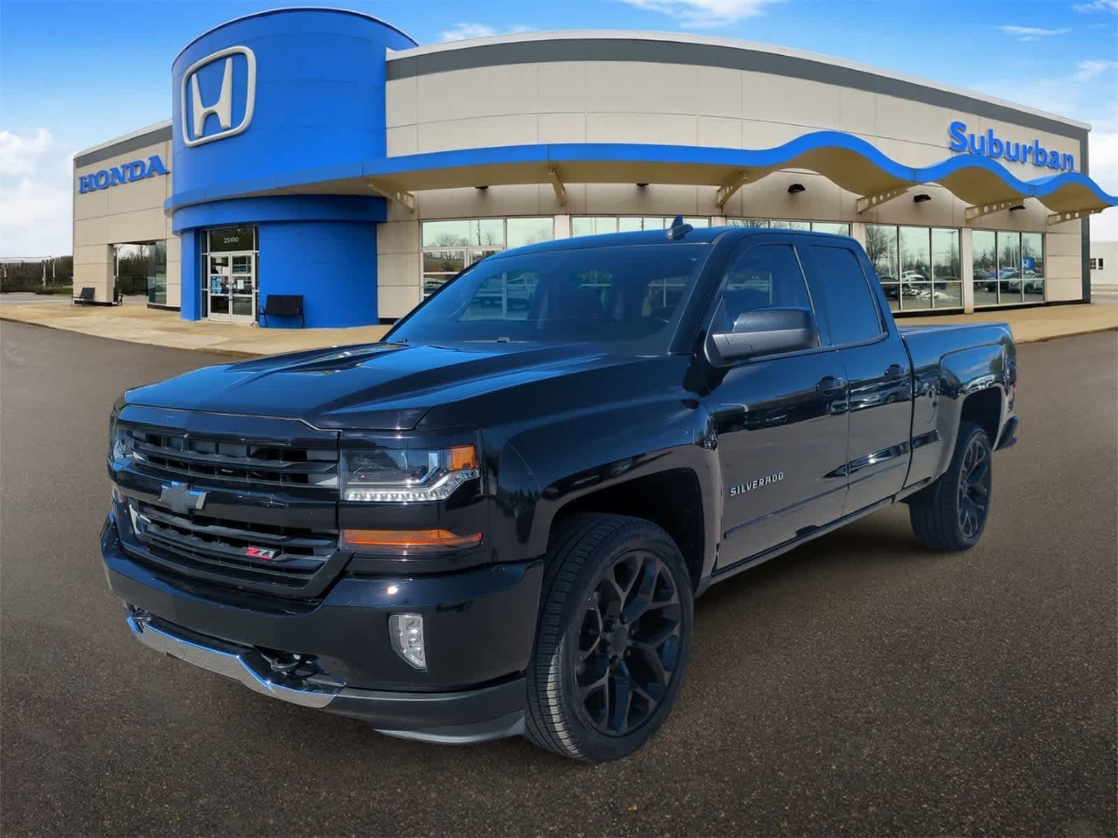2016 Chevrolet Silverado 1500 LT photo 3