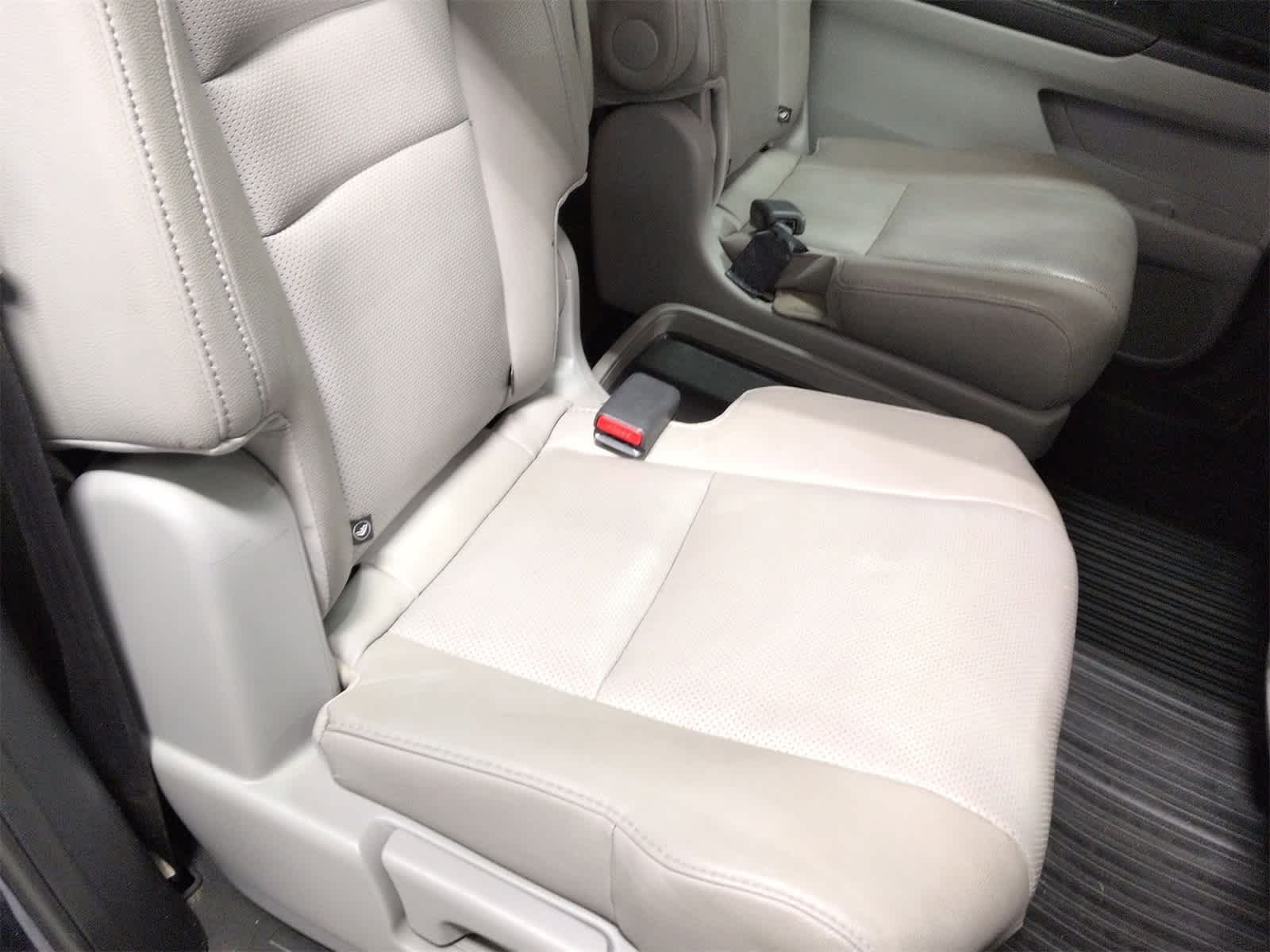 Thumbnail: 2016 Honda Pilot - 21