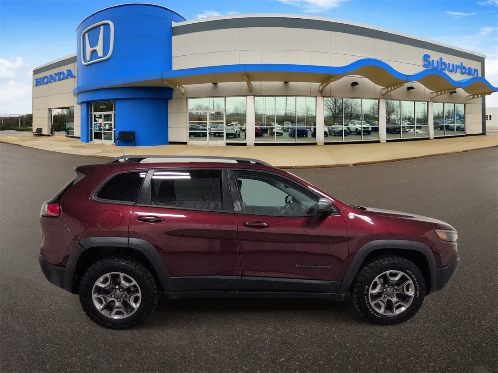 Thumbnail: 2019 Jeep Cherokee - 9