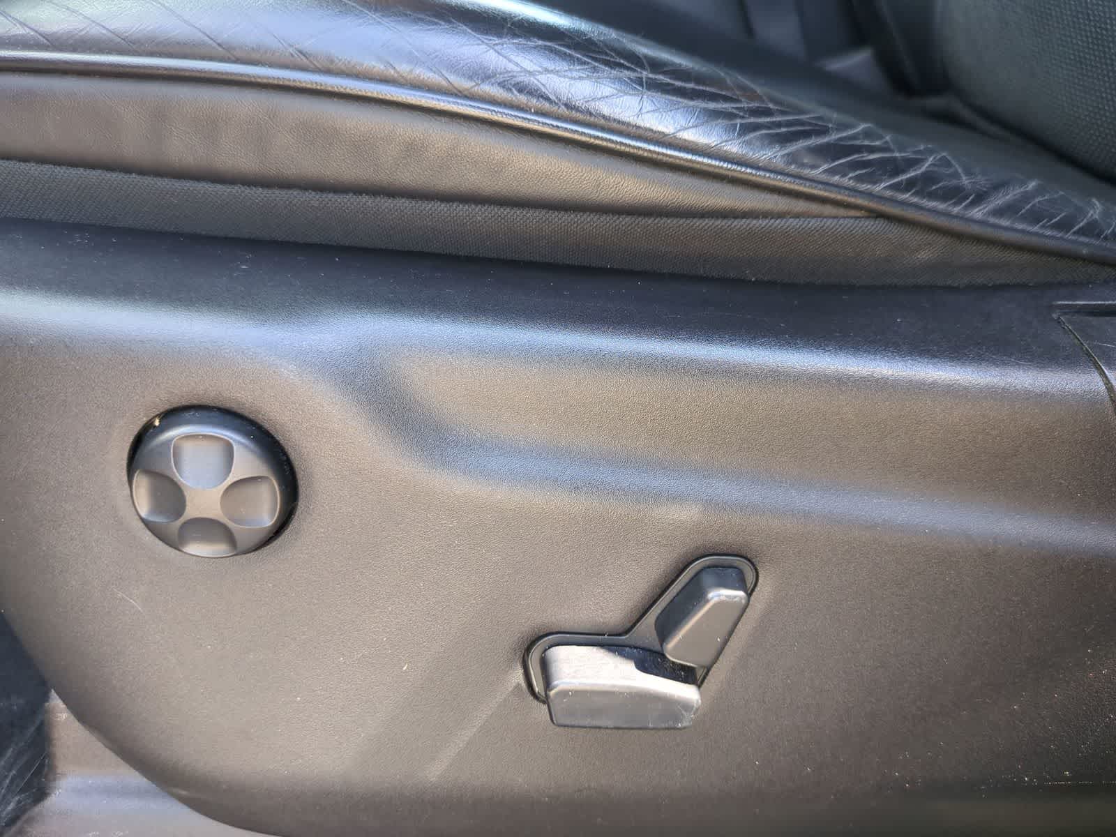 Thumbnail: 2014 Jeep Grand Cherokee - 17