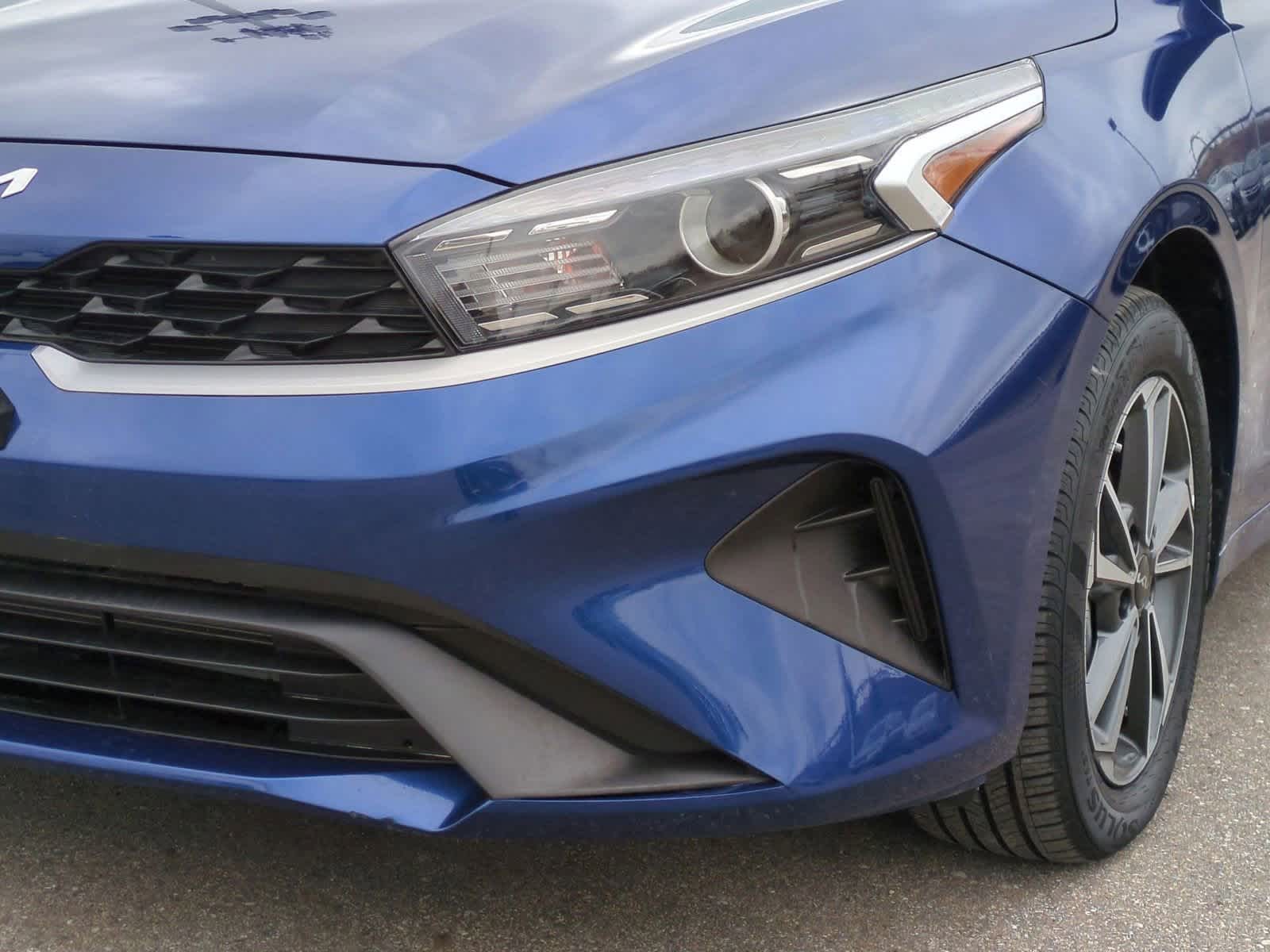 Thumbnail: 2023 Kia Forte - 11