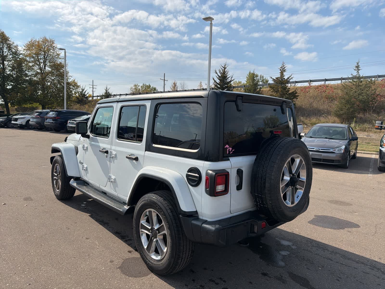 Thumbnail: 2020 Jeep Wrangler - 25