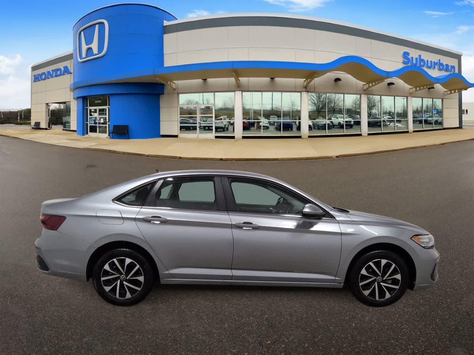 Thumbnail: 2024 Volkswagen Jetta - 9