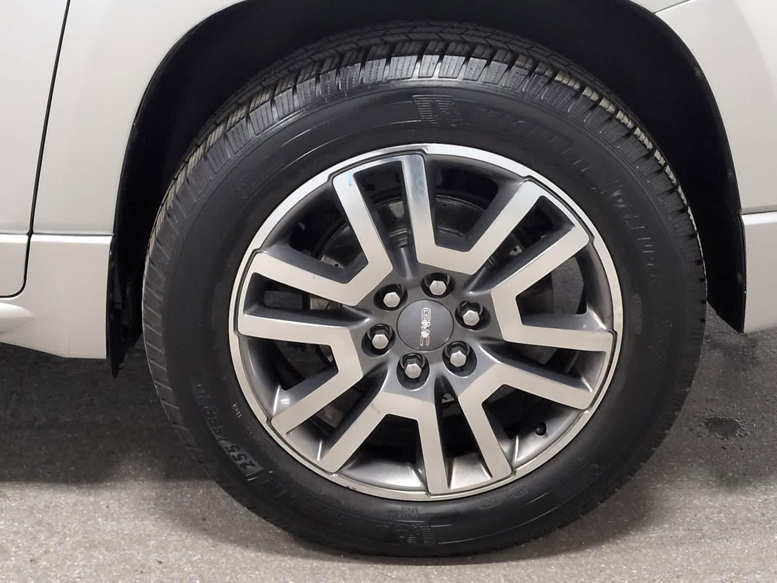 Thumbnail: 2013 GMC Acadia - 14