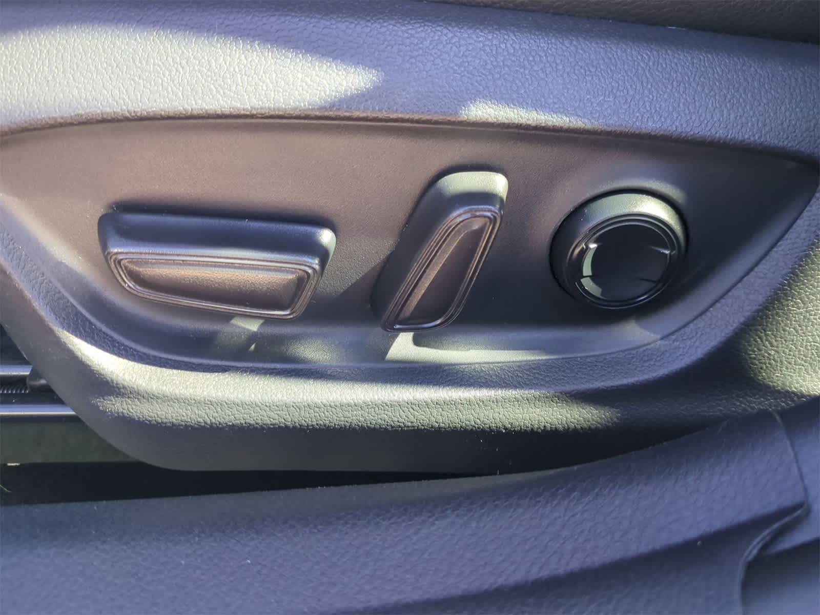 Thumbnail: 2021 Toyota Camry - 17