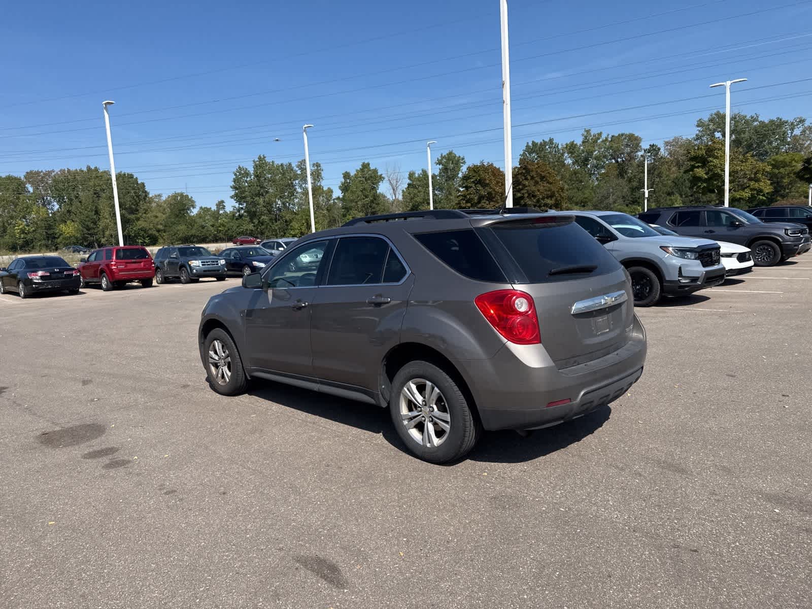 Thumbnail: 2011 Chevrolet Equinox - 19