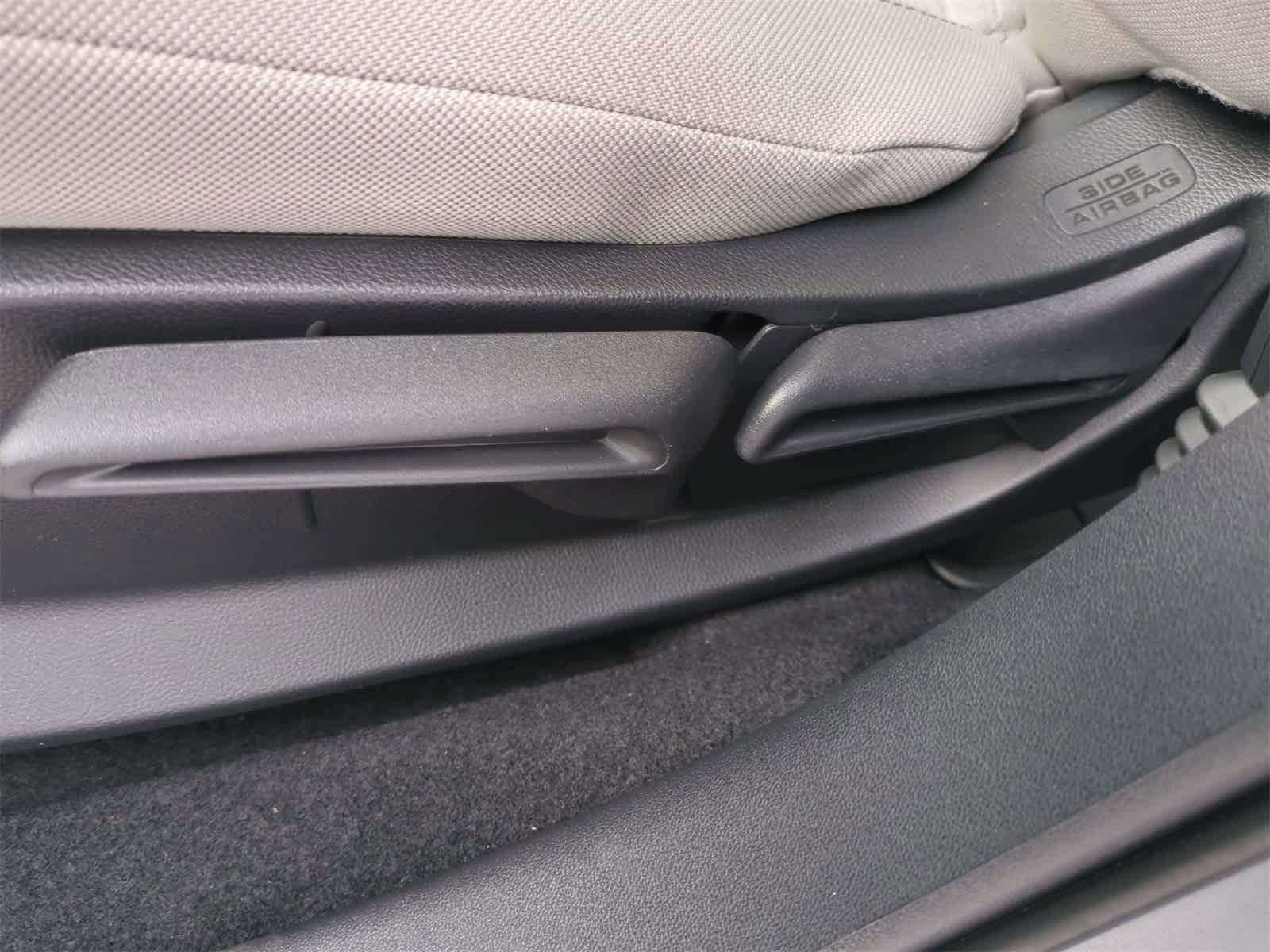 2025 Honda HR-V LX 17