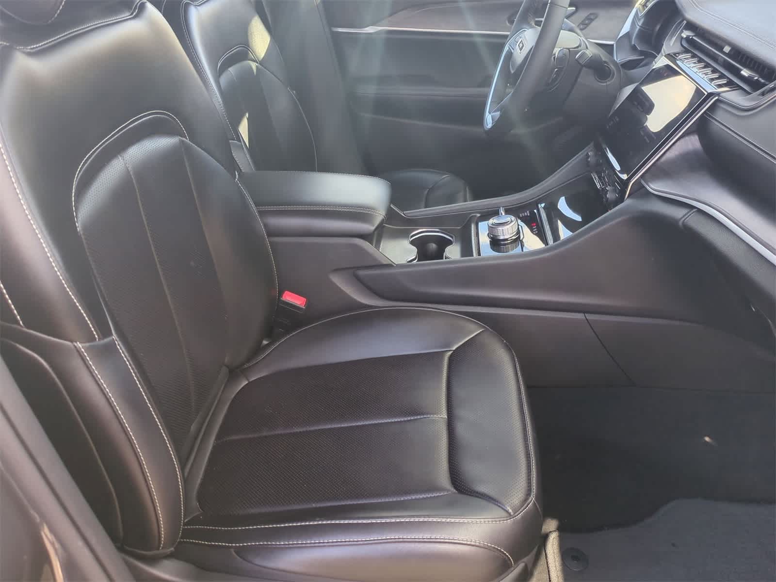 Thumbnail: 2024 Jeep Grand Cherokee L - 11