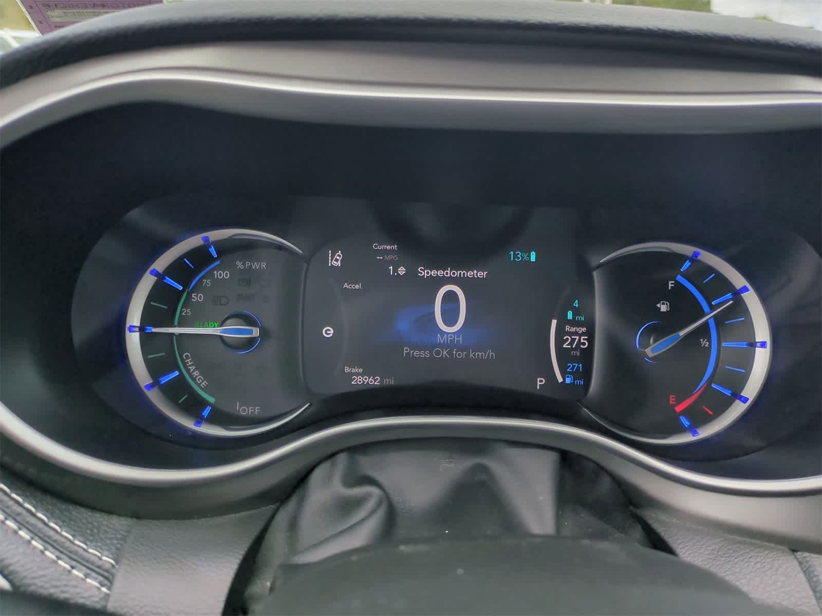 Thumbnail: 2024 Chrysler Pacifica - 32
