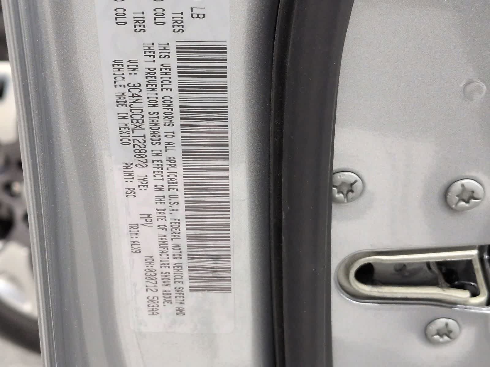 Thumbnail: 2020 Jeep Compass - 34