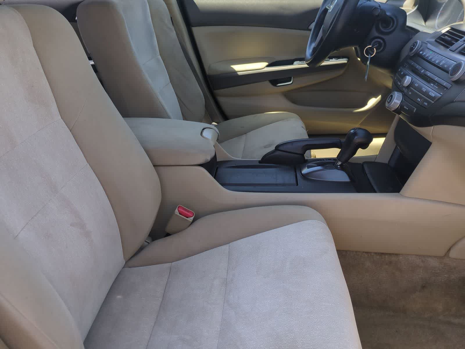 Thumbnail: 2010 Honda Accord - 21