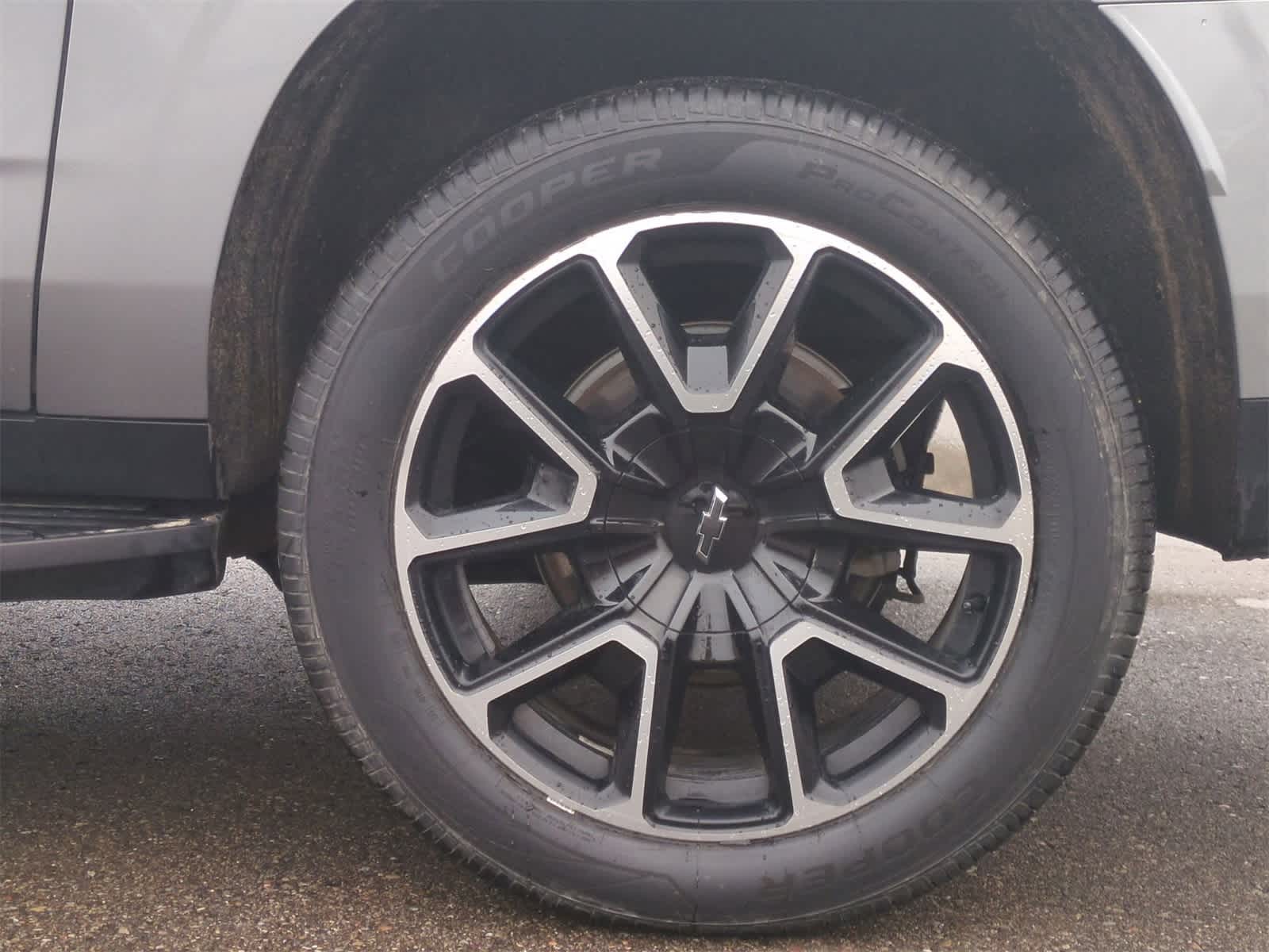 Thumbnail: 2023 Chevrolet Suburban - 15