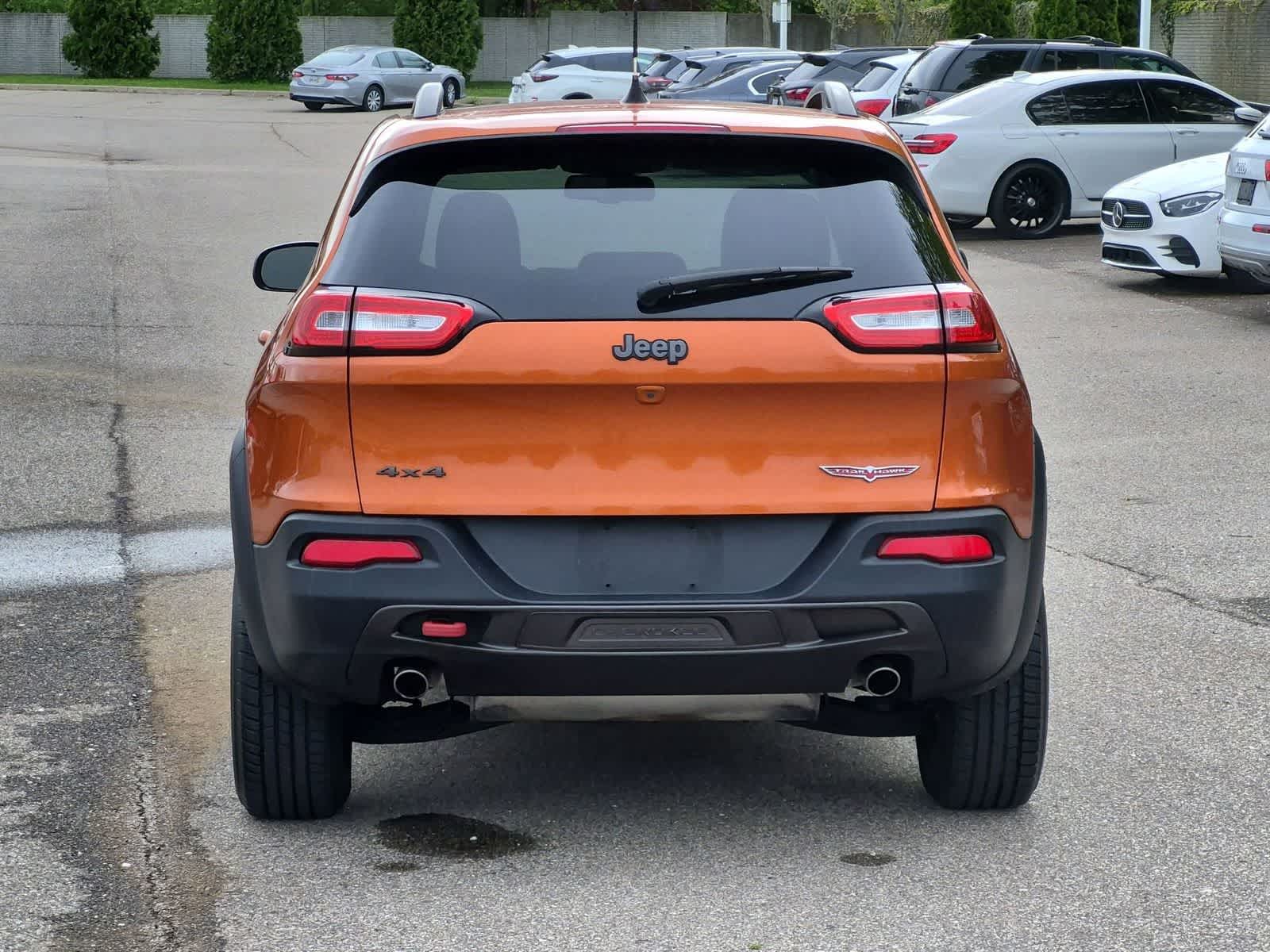 Thumbnail: 2016 Jeep Cherokee - 13